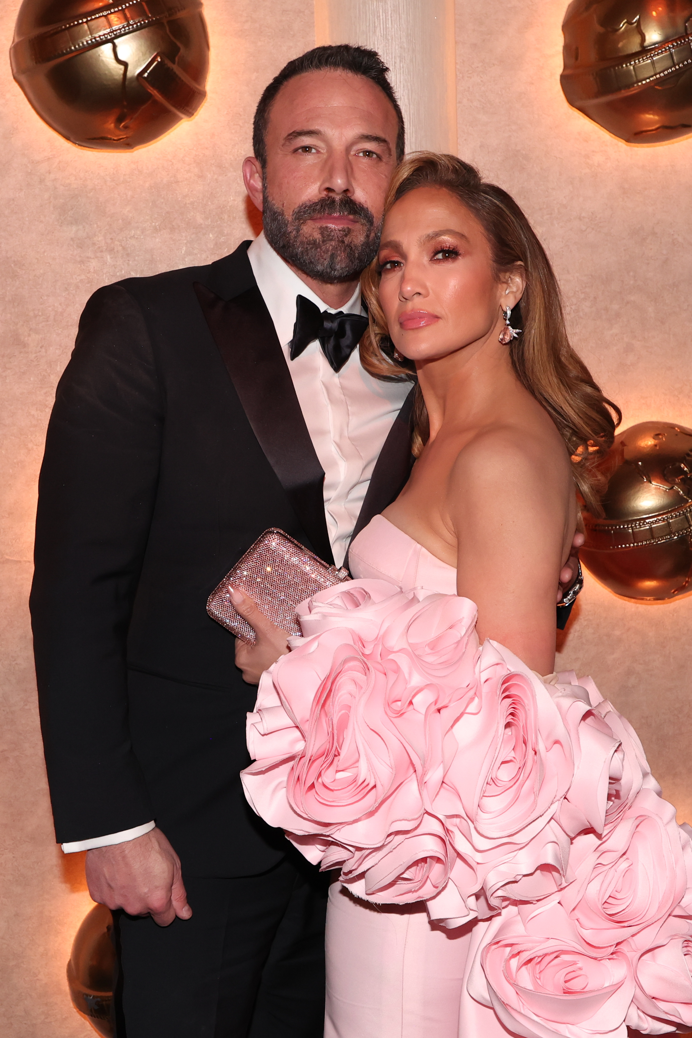 Ben Affleck und Jennifer Lopez bei den 81. Golden Globe Awards am 7. Januar 2024 in Beverly Hills, Kalifornien. | Quelle: Getty Images