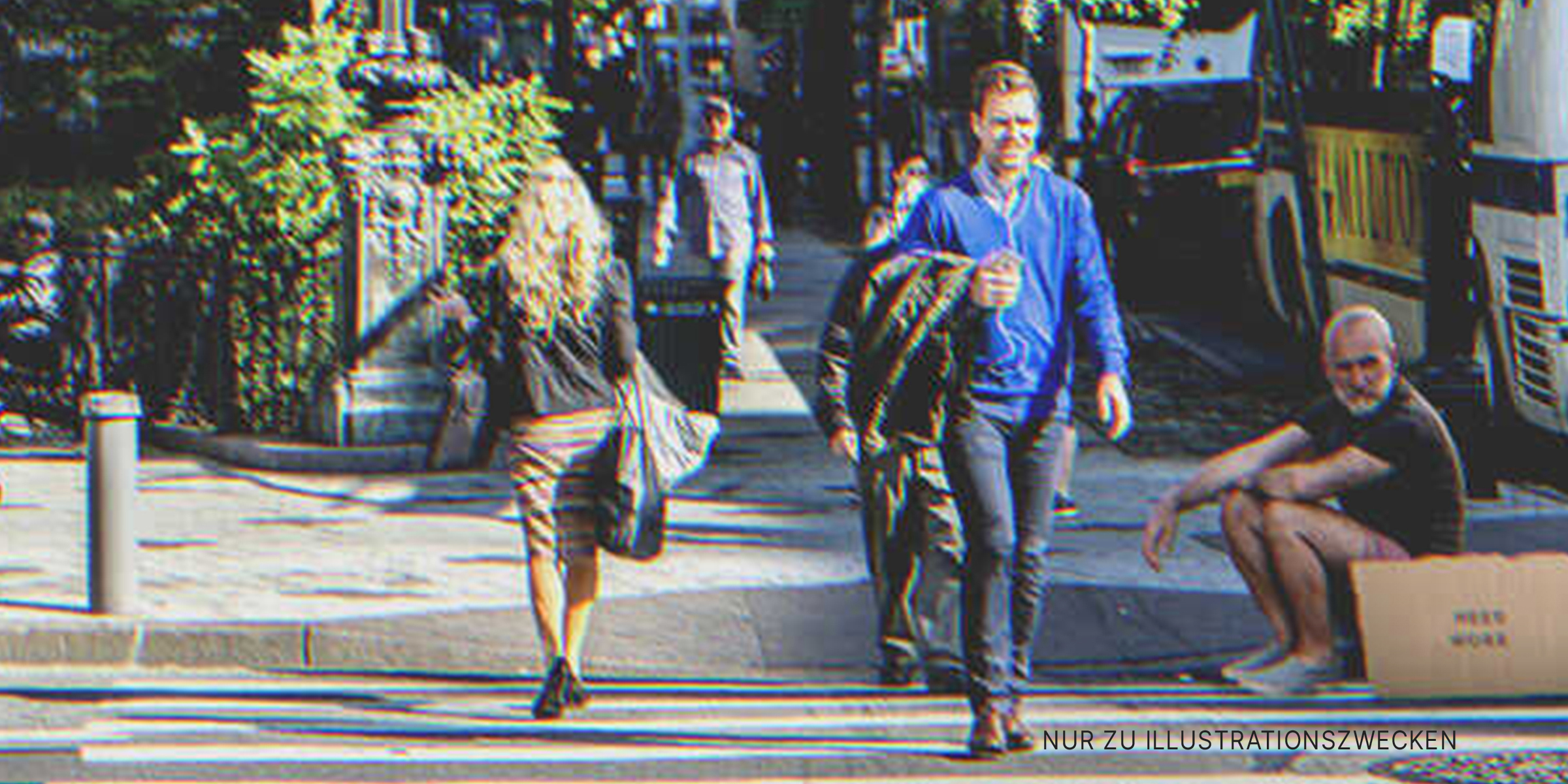 Menschen auf der Straße. | Quelle: Shutterstock