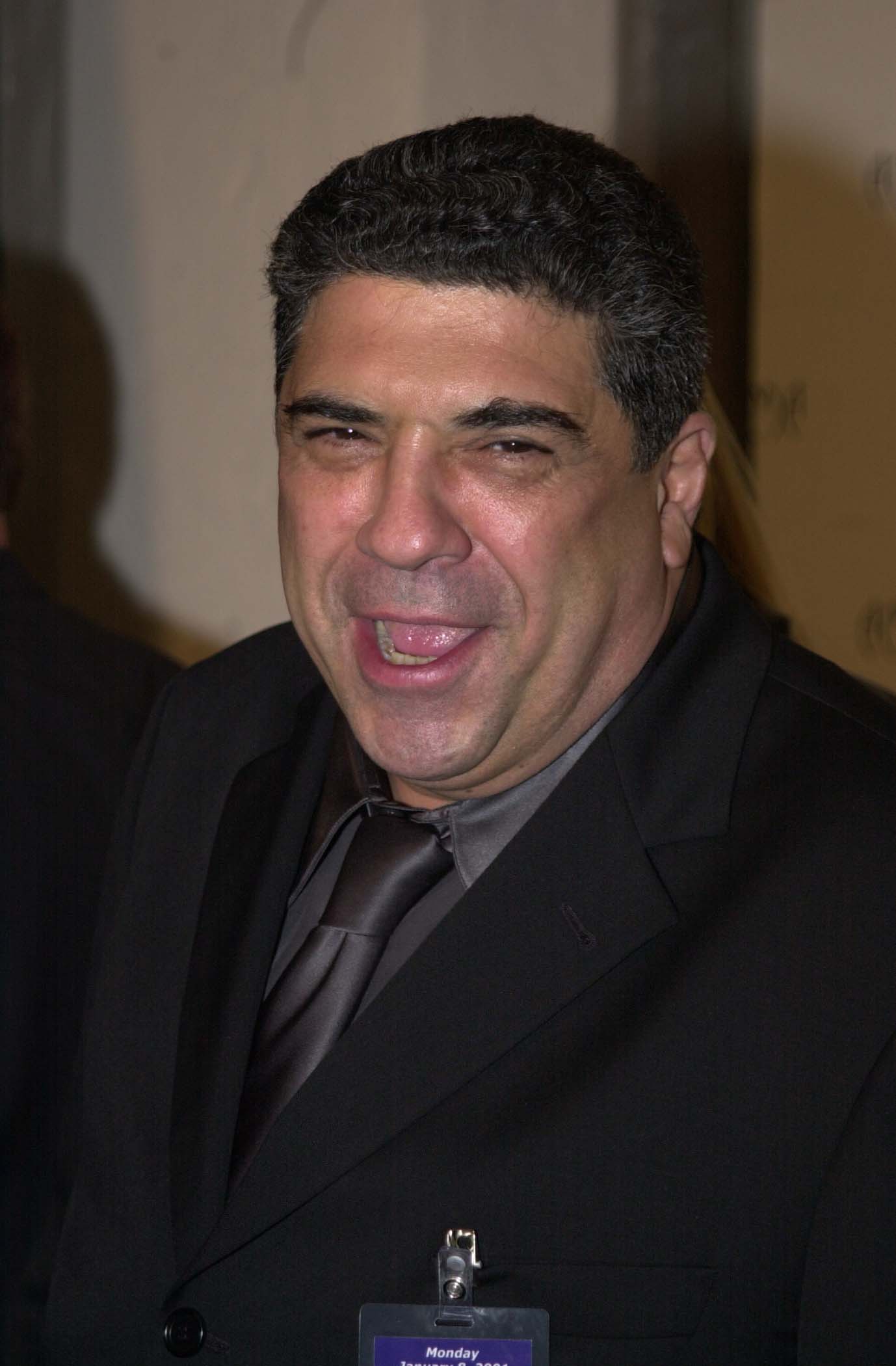 Vincent Pastore hatte seinen großen Durchbruch erst relativ spät im Leben. Auf diesem Foto ist er bei den American Music Awards am 8. Januar 2001 in Los Angeles, Kalifornien, zu sehen. | Quelle: Getty Images