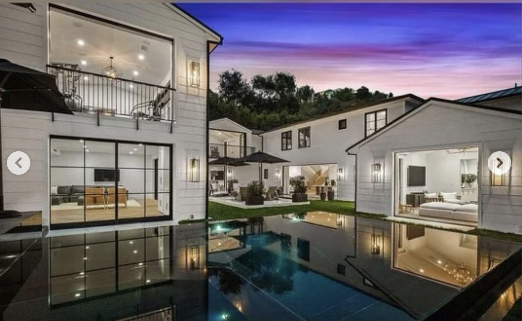 Der Außenbereich in Rihannas Beverly Hills-Villa, veröffentlicht im Juli 2021 | Quelle: instagram/drip