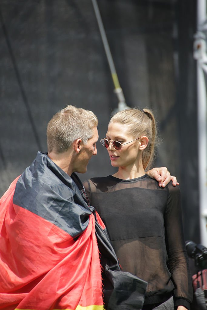 Sarah Brandner, Bastian Schweinsteiger, Berlin, 2014 | Quelle: Getty Images