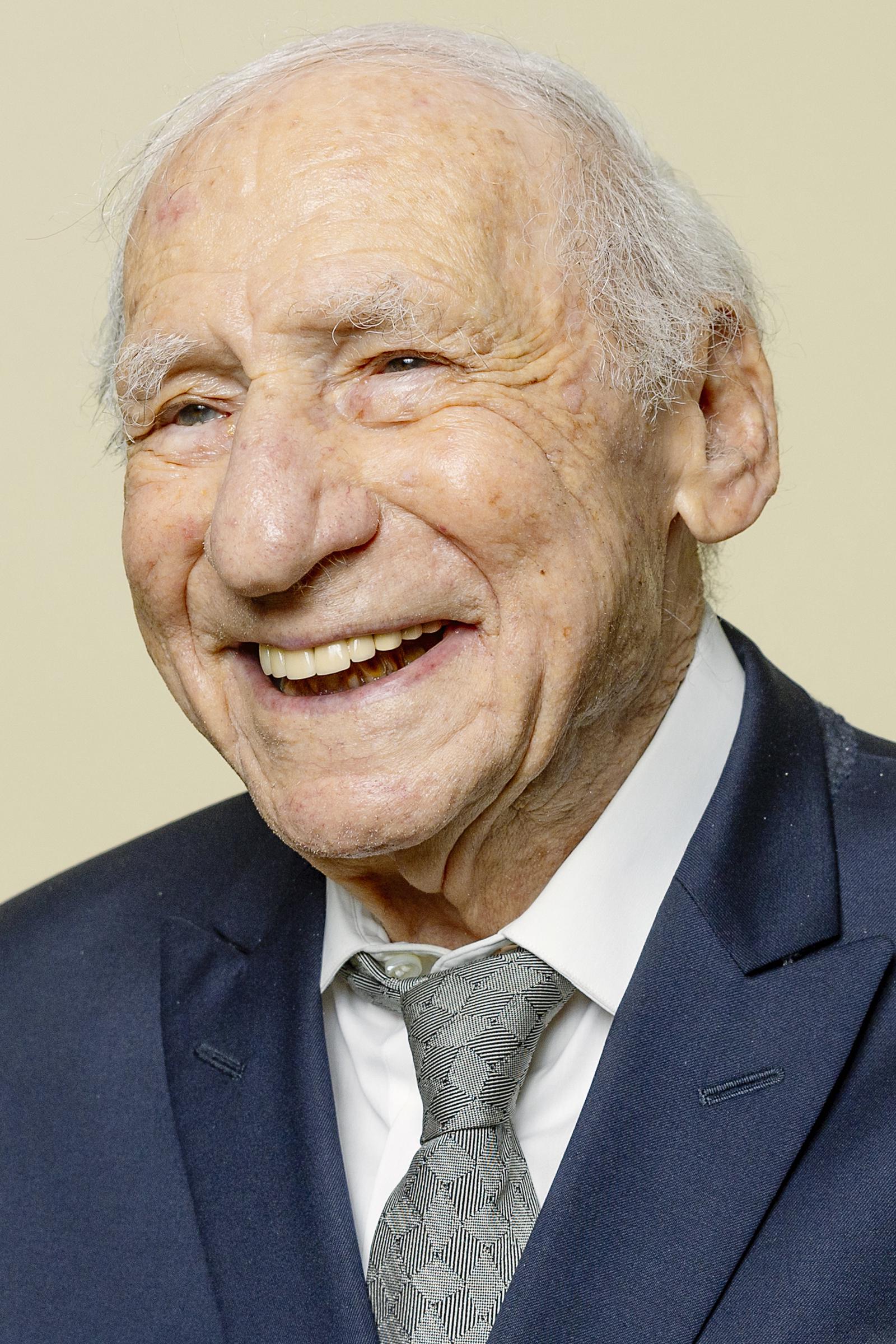 Mel Brooks posiert für ein Porträt bei den Peabody Awards 2024 am 09. Juni 2024 | Quelle: Getty Images