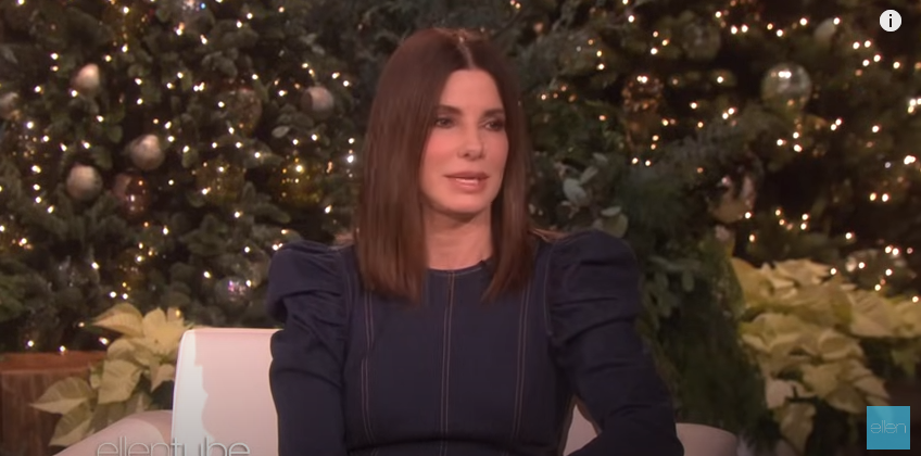 Sandra Bullock in der "The Ellen Show" aus einem Video vom 21. Dezember 2018 | Quelle: YouTube/@TheEllenShow