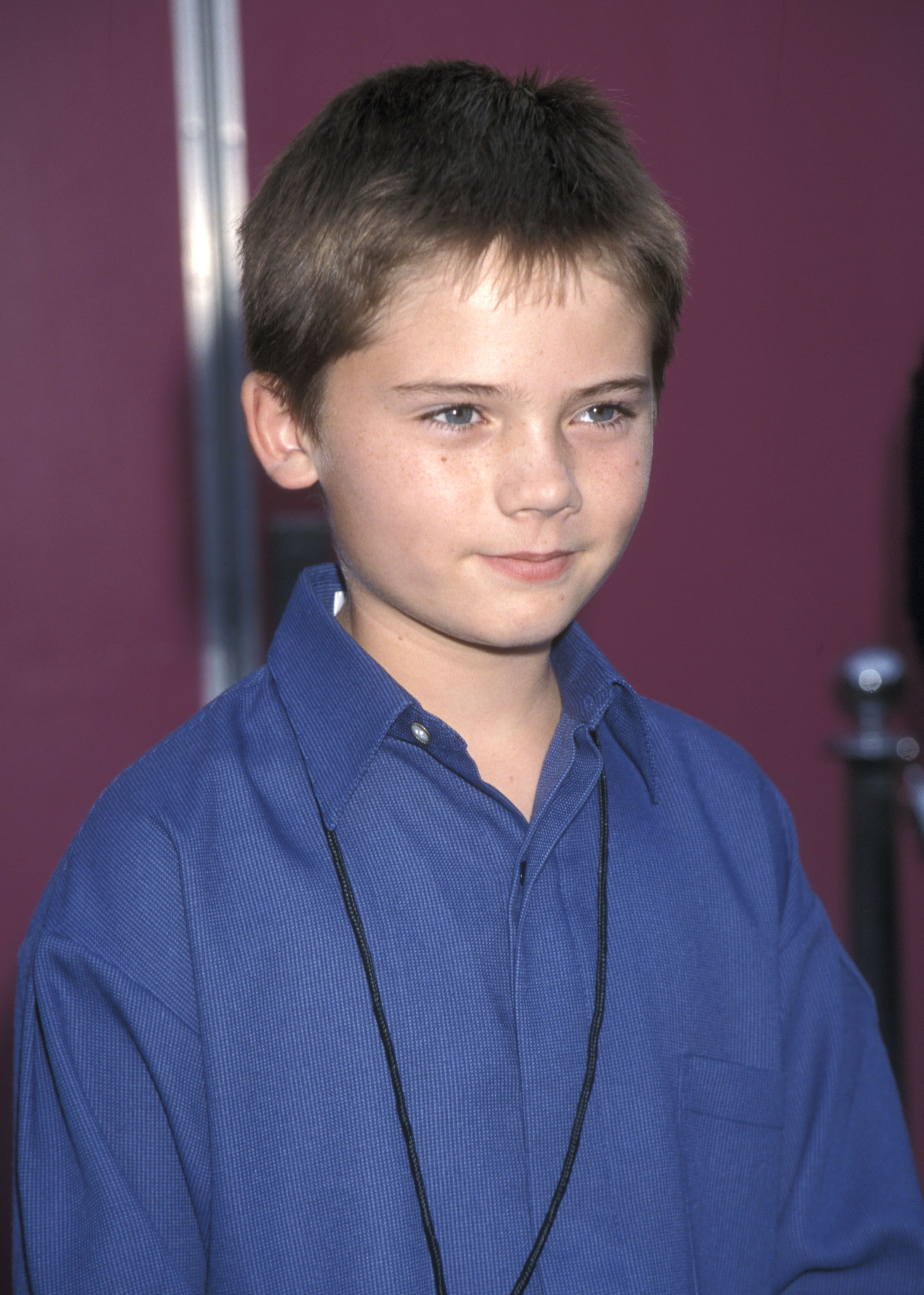 Der Schauspieler Jake Lloyd am 7. November 1999 in Universal City, Kalifornien. | Quelle: Getty Images