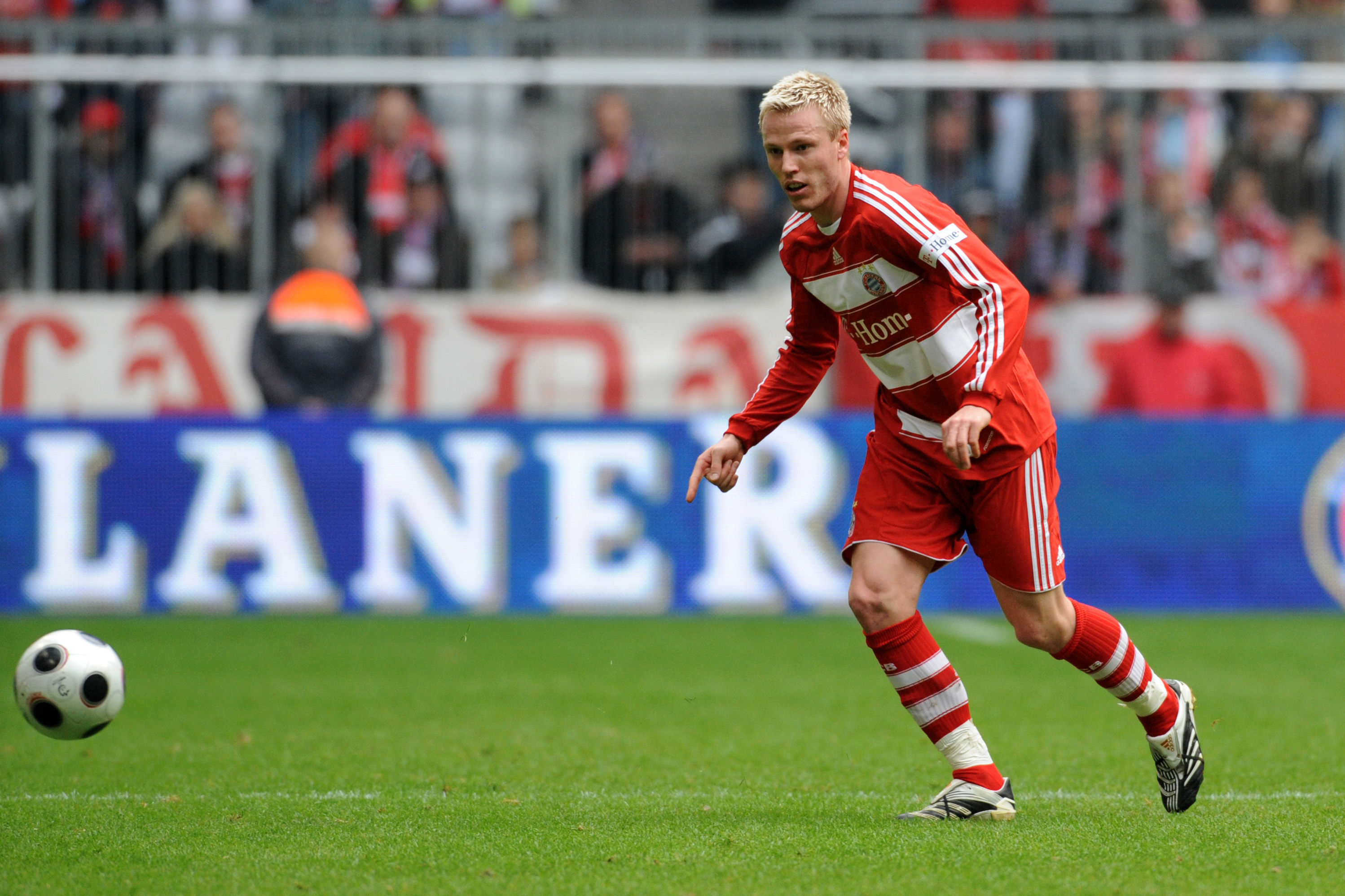 Christian Lell spielt am 6. April 2008 für den FC Bayern in München | Quelle: Getty Images