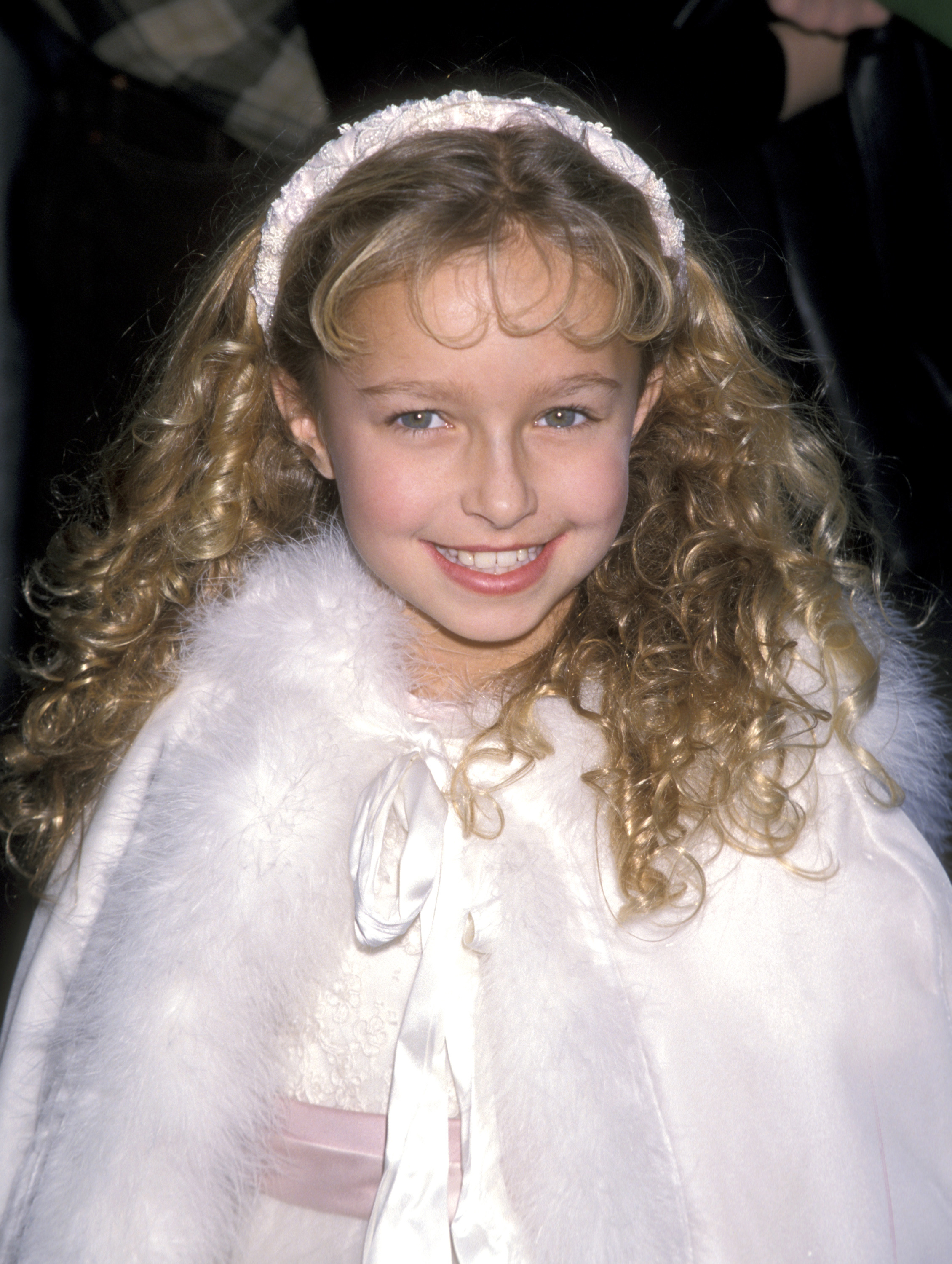 Hayden arbeitete bereits als Kinderdarstellerin, als sie bei der Premiere in Los Angeles von „A Bug's Life“, in which she voiced Dot. She later said growing up in the industry left her trying to find a place in both the adult world of acting and among children her own age. | Quelle: Getty Images