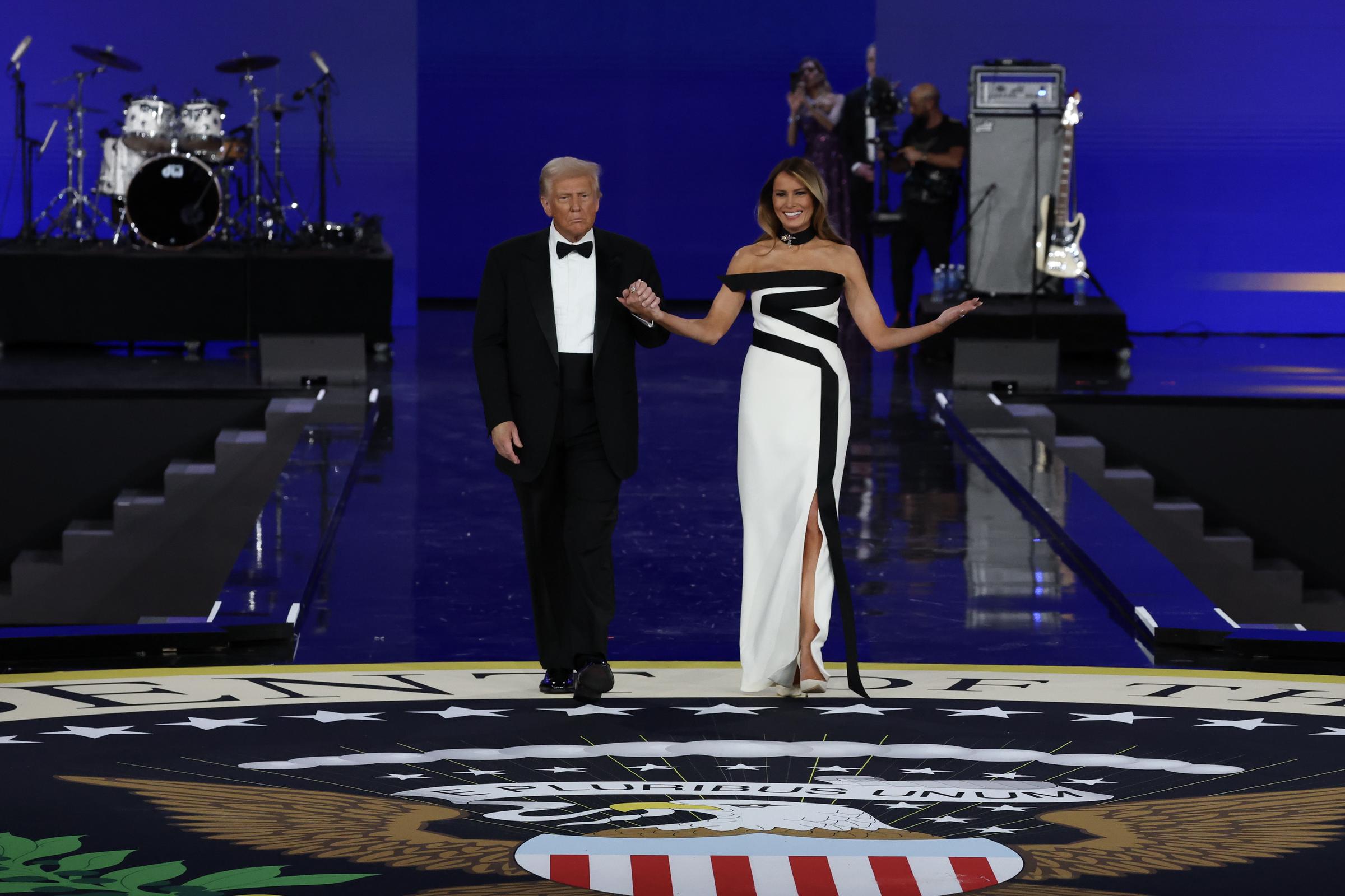 Donald und Melania Trump während des Liberty Inaugural Ball am 20. Januar 2025 in Washington, D.C. | Quelle: Getty Images