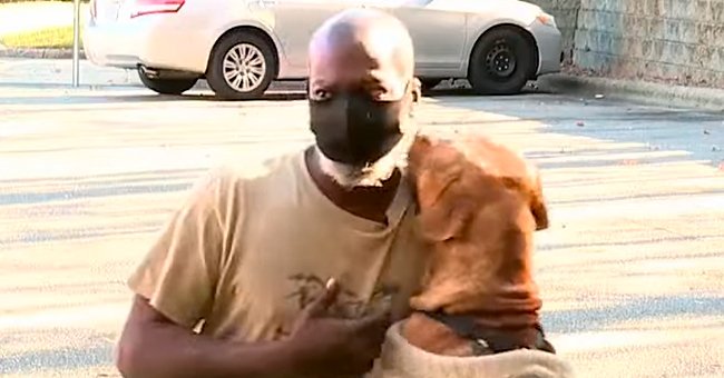 Donald Dickerson und sein Hund Duude. | Quelle: Youtube.com/FOX8 WGHP