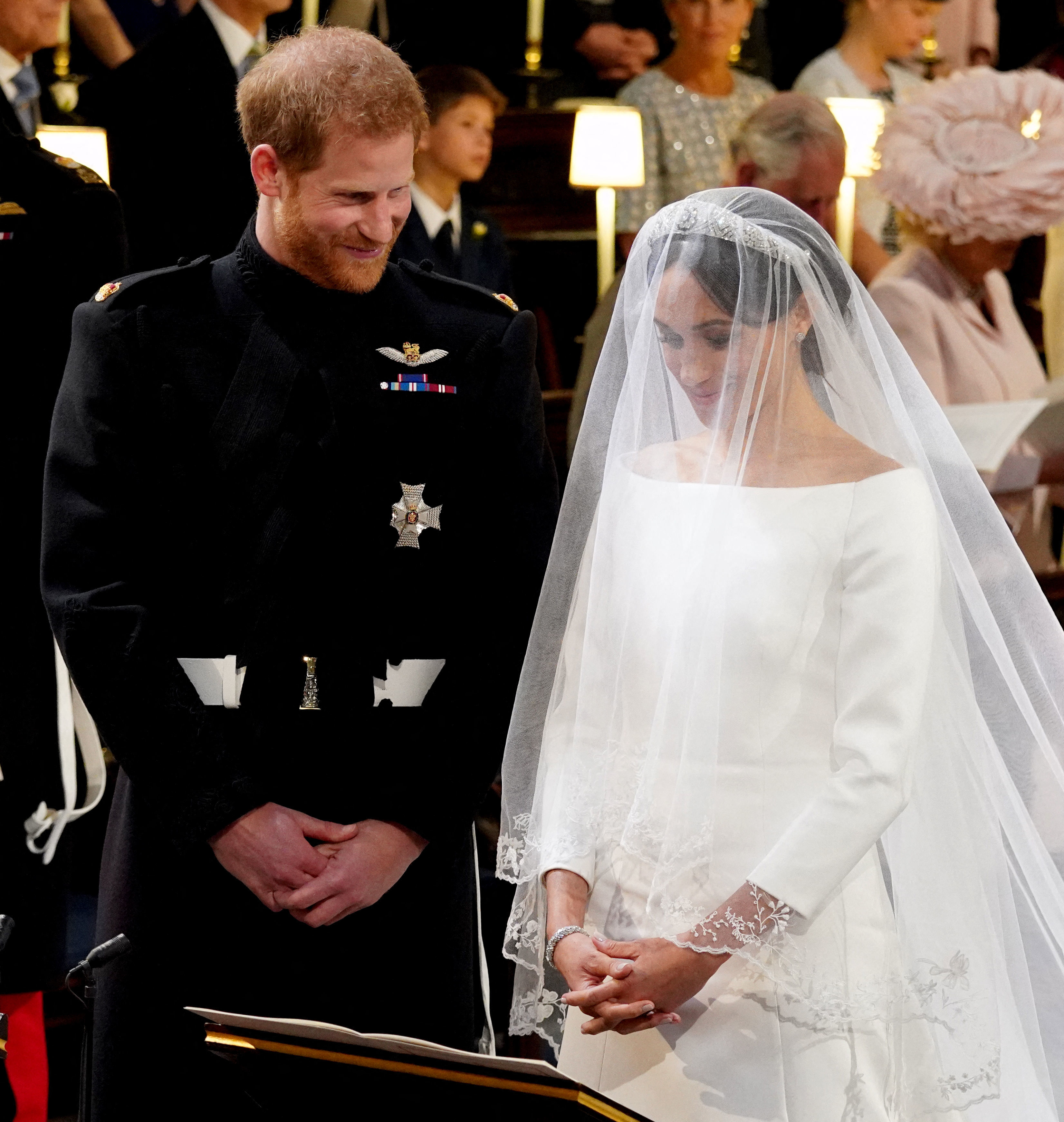 Prinz Harry und Meghan Markle vor dem Hochaltar während ihrer Hochzeit in der St. George's Chapel, Windsor Castle, am 19. Mai 2018 | Quelle: Getty Images