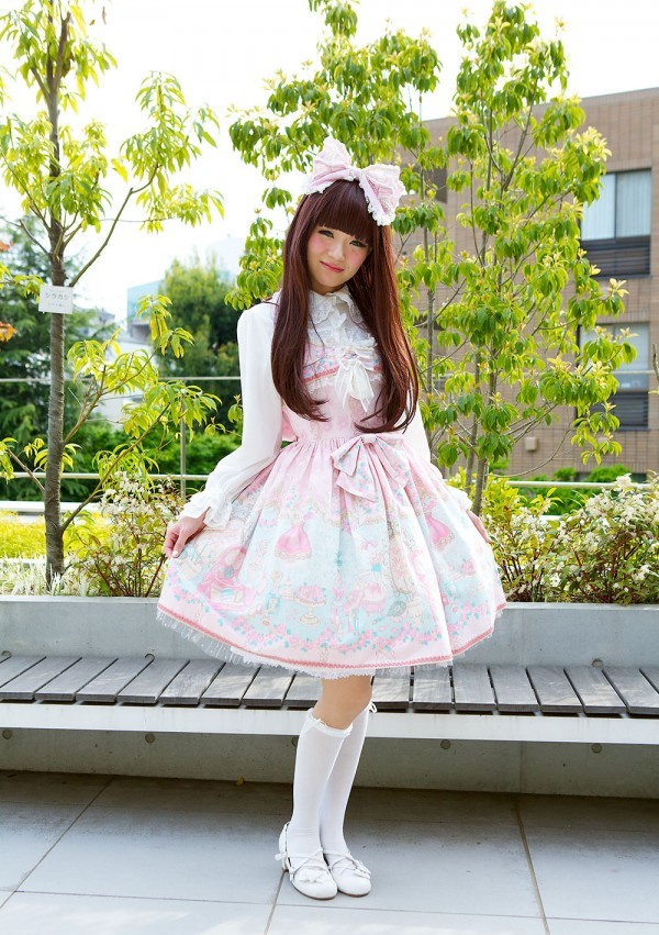 Ein Mädchen in Lolita-Mode | Quelle: Flickr