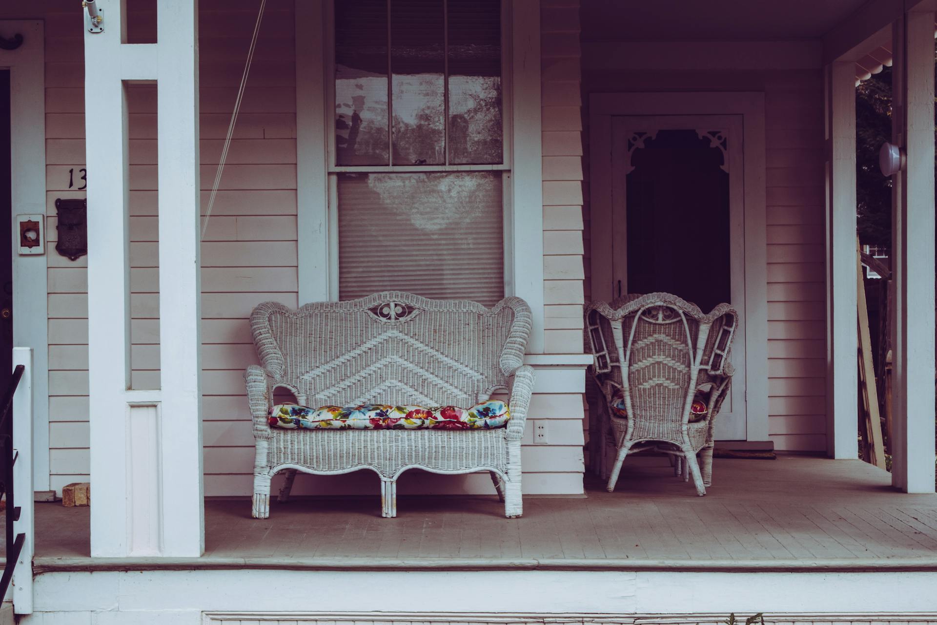 Die Veranda eines Hauses | Quelle: Pexels