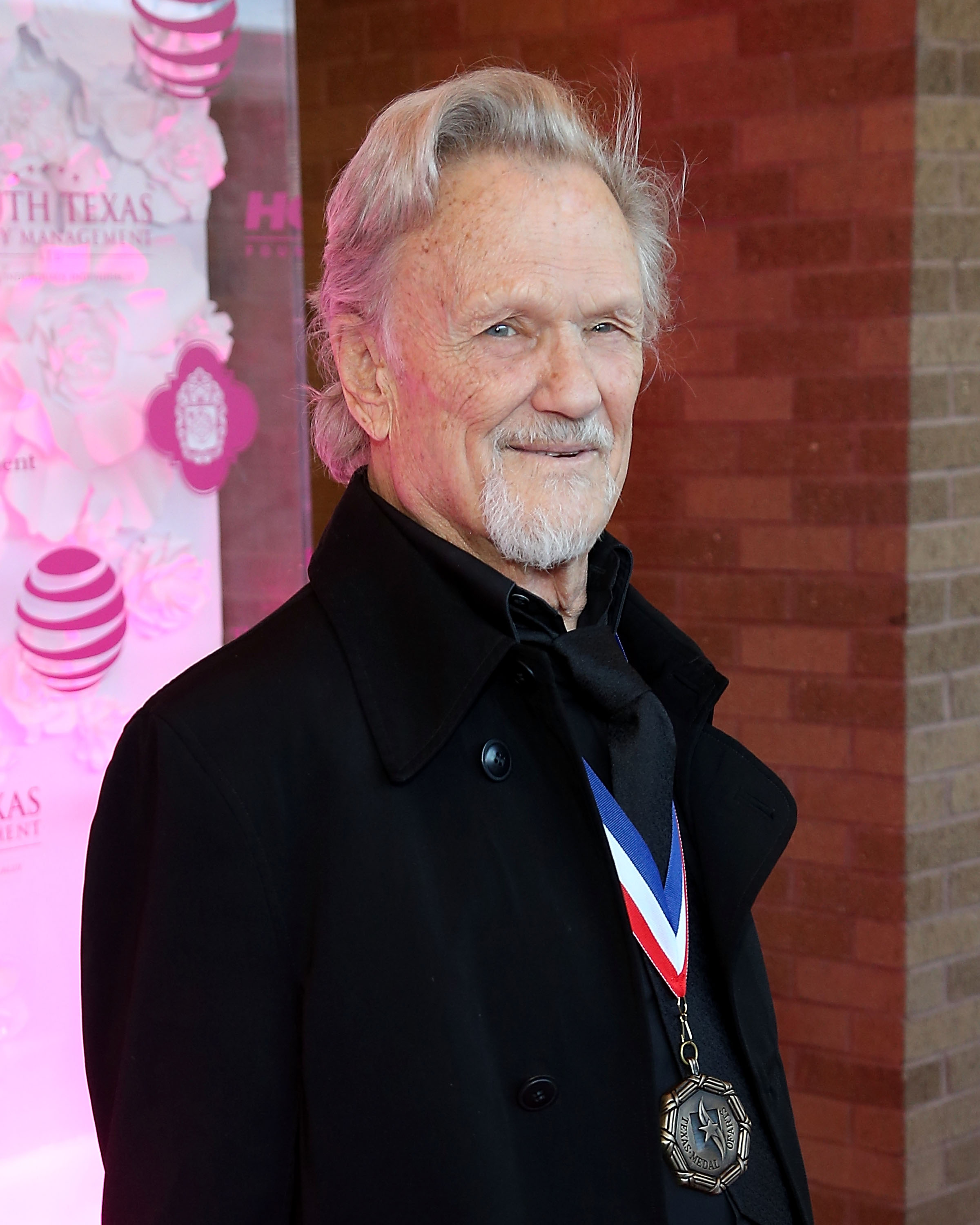 Kris Kristofferson besucht die Texas Medal of Arts Awards in der Bass Concert Hall in Austin, Texas, am 22. Februar 2017 | Quelle: Getty Images