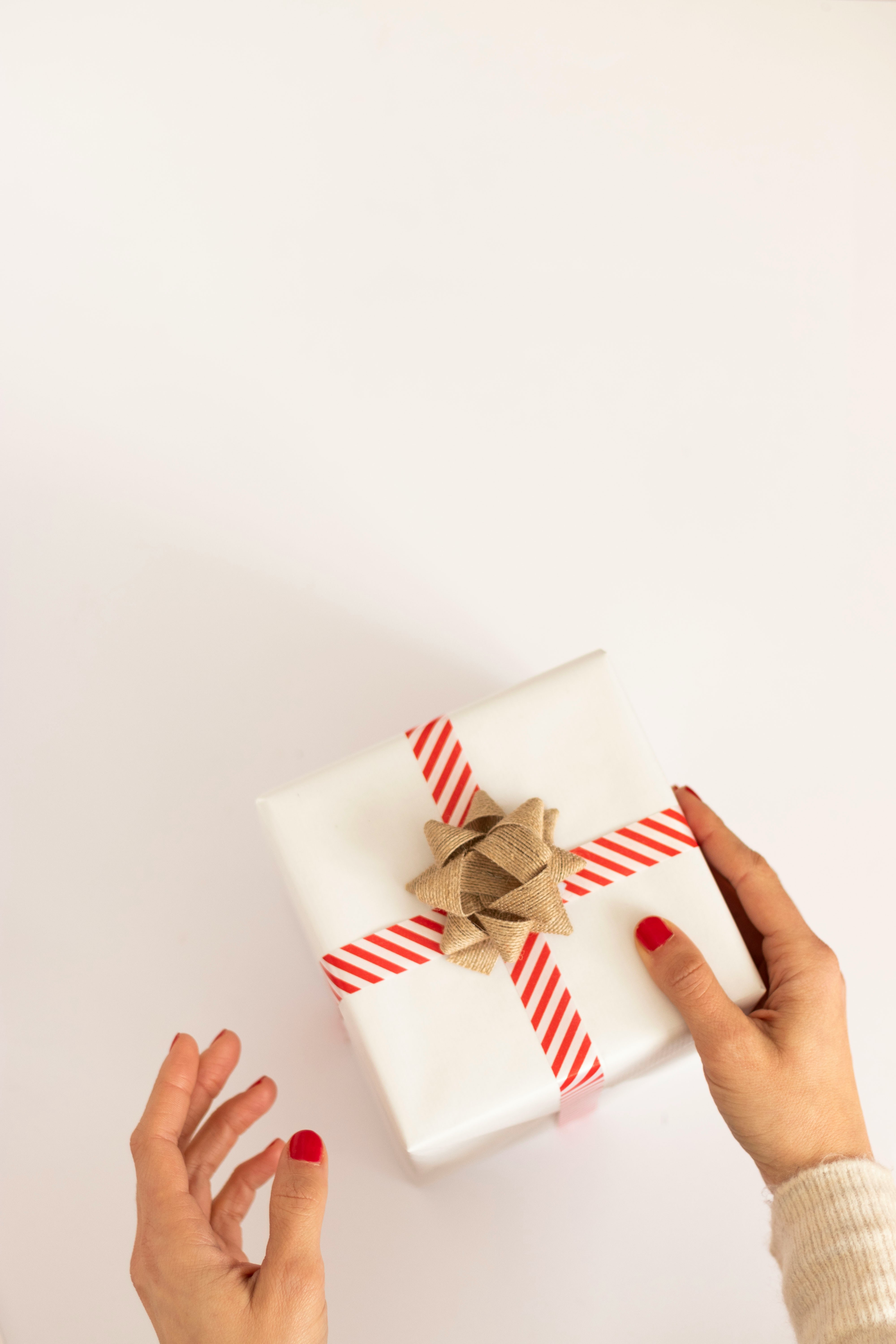 Eine Geschenkbox | Quelle: Unsplash