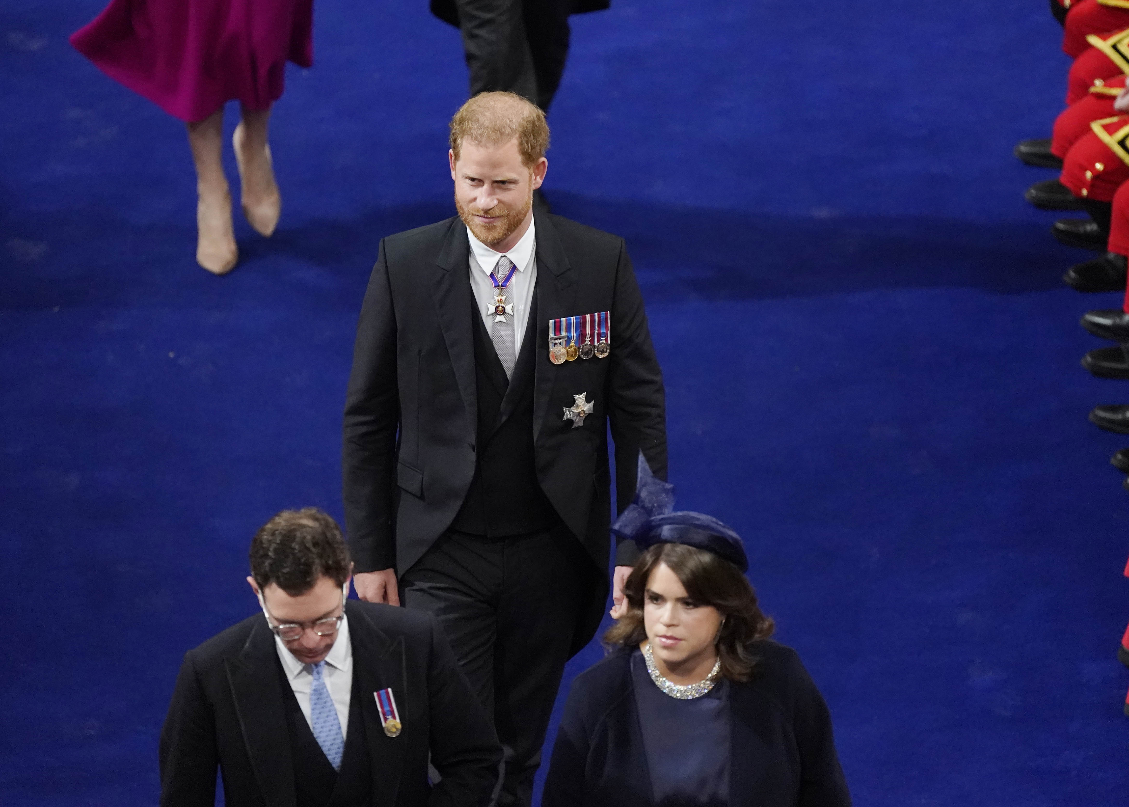 Prinz Harry, Prinzessin Eugenie und Jack Brooksbank. | Quelle: Getty Images