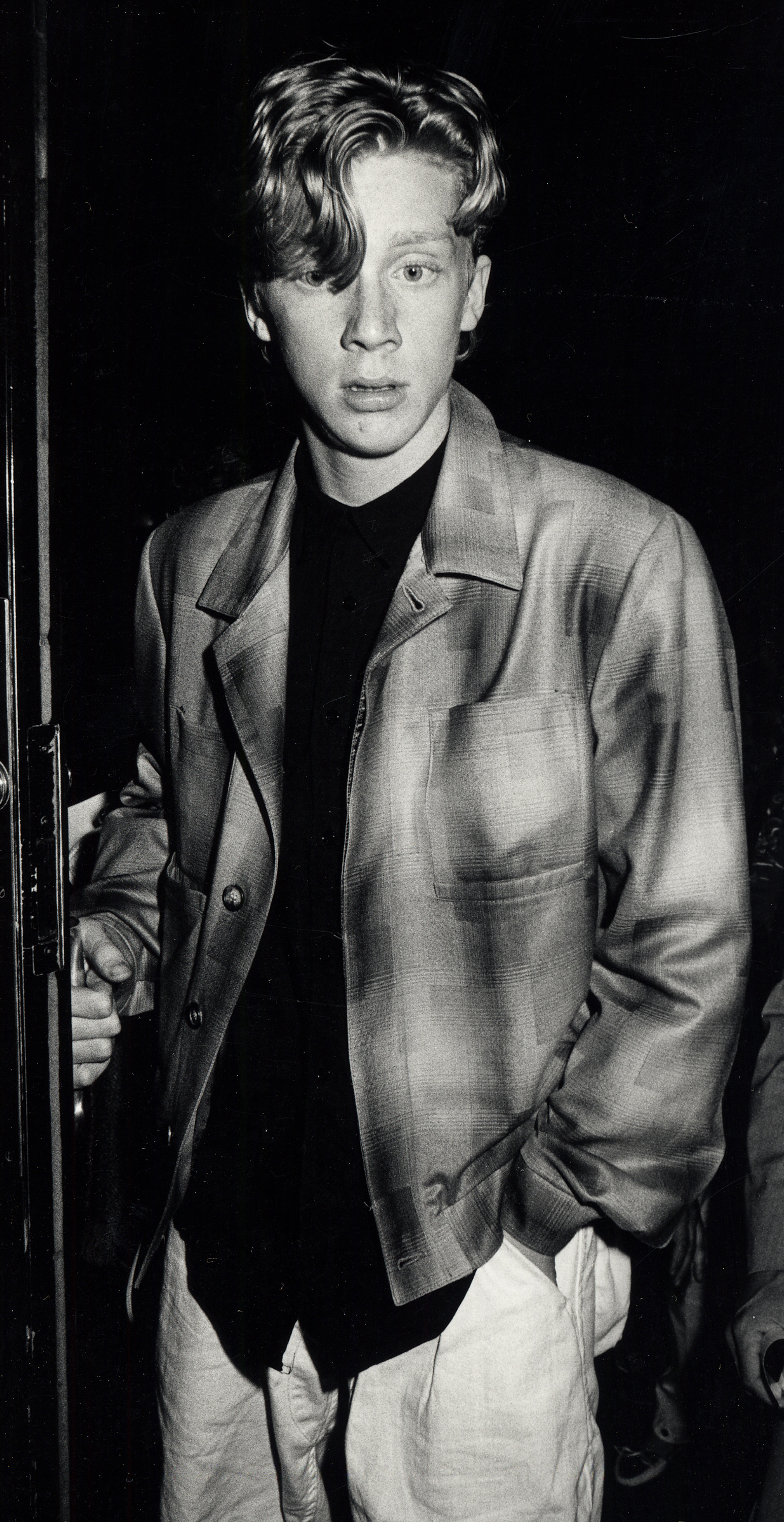 Anthony Michael Hall lehnte Rollen in „Pretty in Pink“ und „Ferris Bueller’s Day Off“ ab, um nicht auf eine bestimmte Rolle festgelegt zu werden. Später erweiterte er sein Repertoire mit Projekten wie „Edward mit den Scherenhänden“, „The Dead Zone“ und „The Dark Knight“. | Quelle: Getty Images