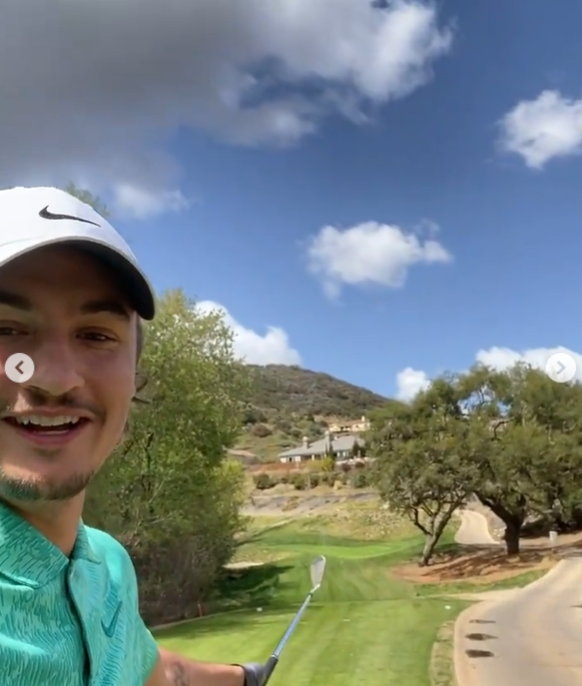 Brandon Thomas Lee im Sherwood Country Club in Thousand Oaks, Kalifornien, aufgenommen im März 2021 | Quelle: Instagram/brandonthomaslee