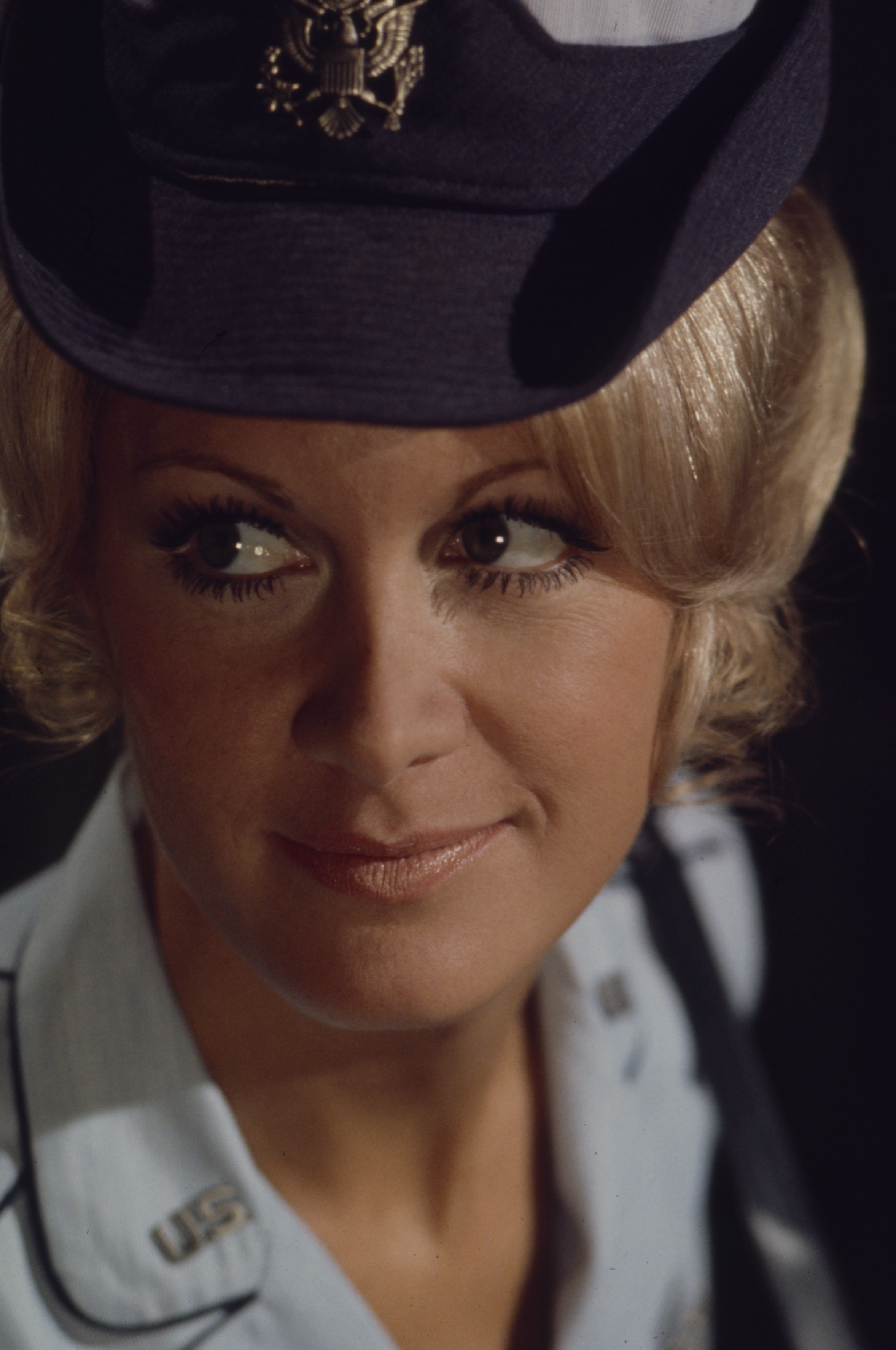 Joan Van Ark in "Captain Newman, MD" im Jahr 1972. | Quelle: Getty Images