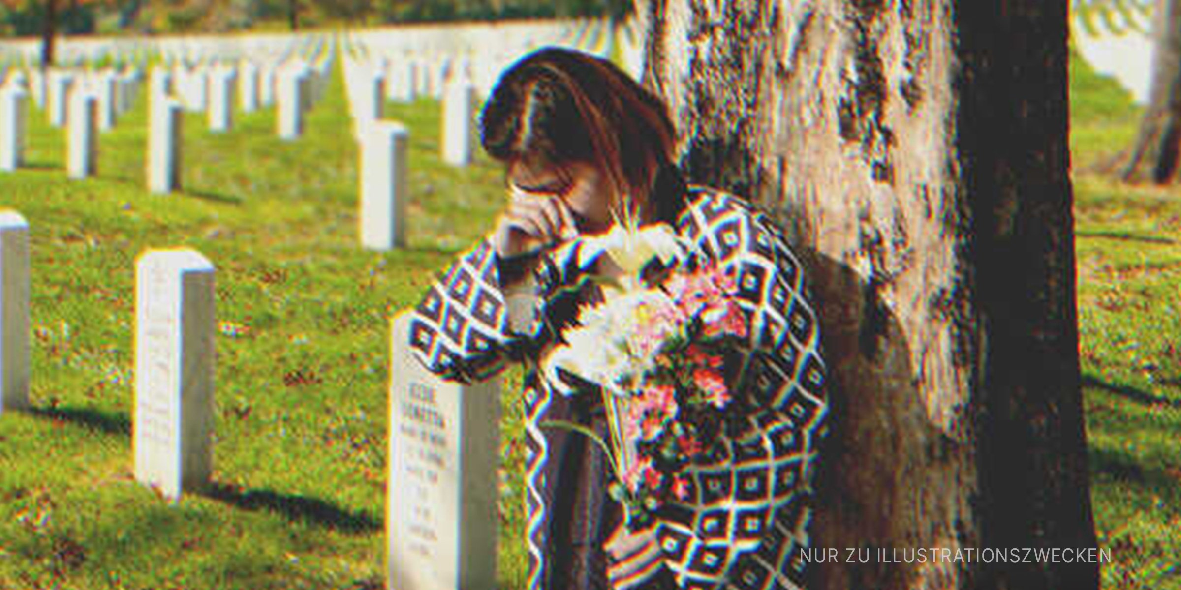 Mädchen auf dem Friedhof. | Quelle: Shutterstock.com