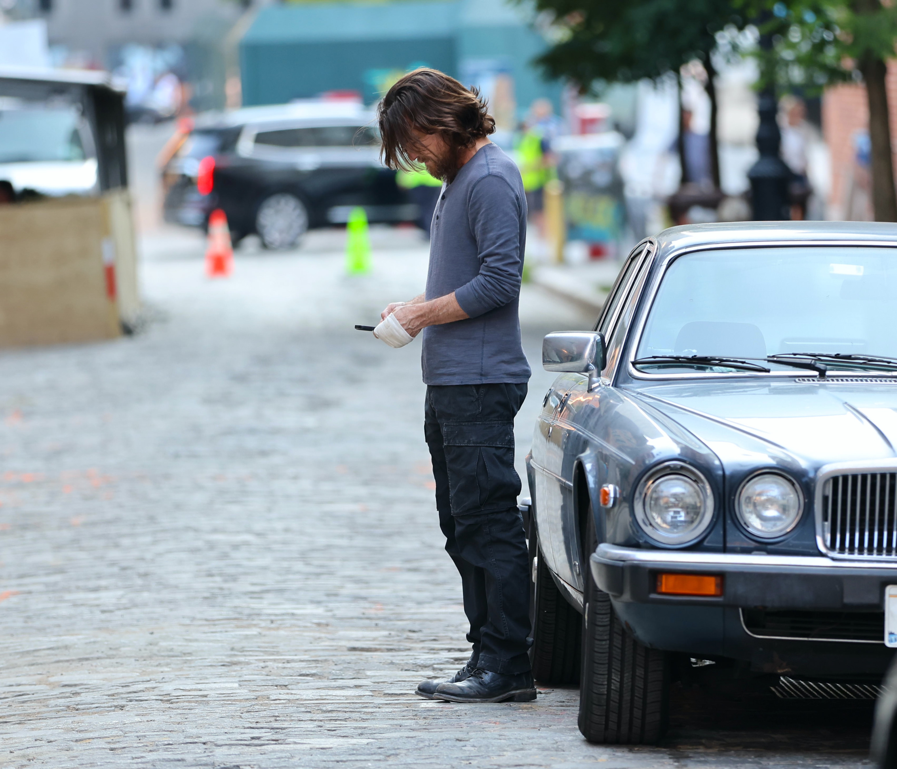 Der Schauspieler wurde am 13. Juni 2024 auf einem Filmset in New York City gesehen | Quelle: Getty Images