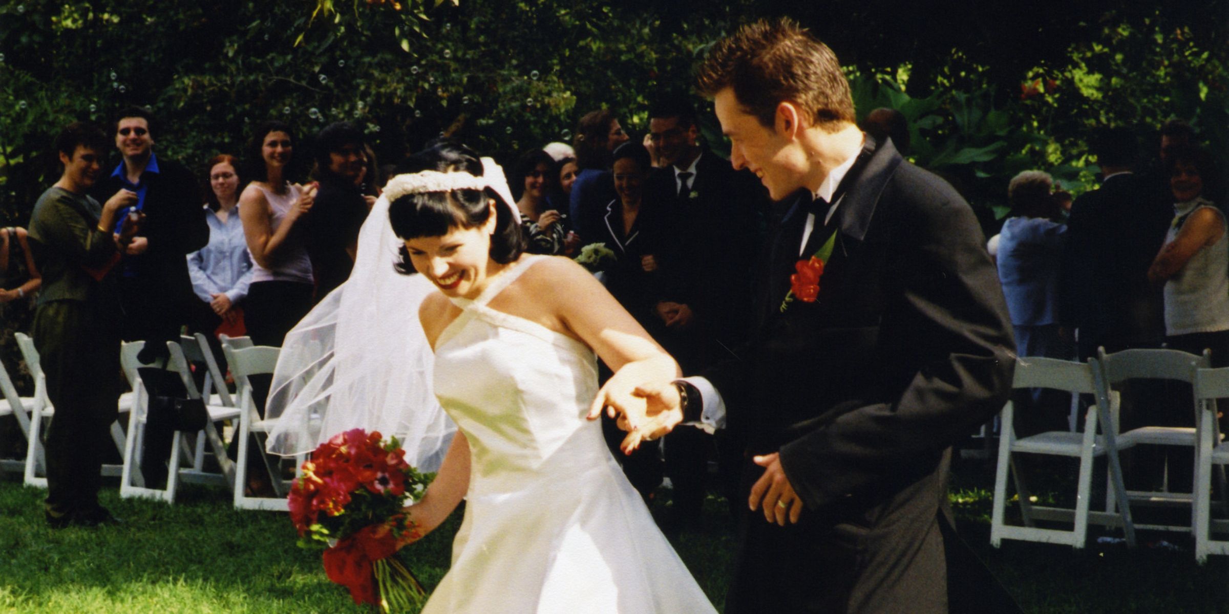 Ein Paar an seinem Hochzeitstag | Quelle: Flickr / Kelly Sue DeConnick/CC BY-SA 2.0