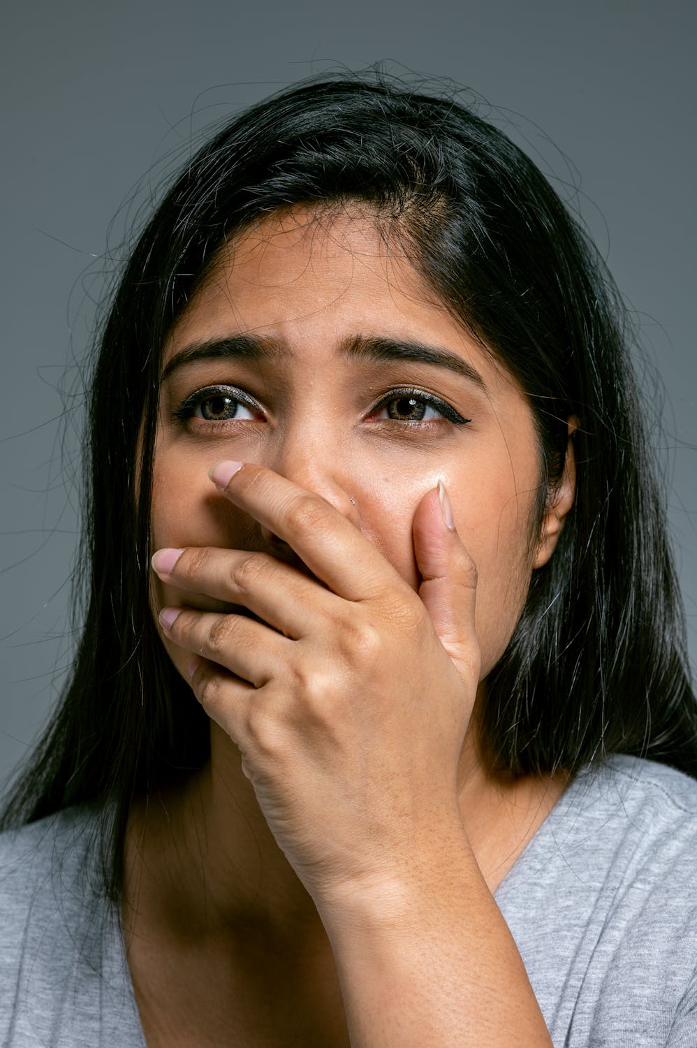 Eine schockierte, verängstigte Frau | Quelle: Pexels