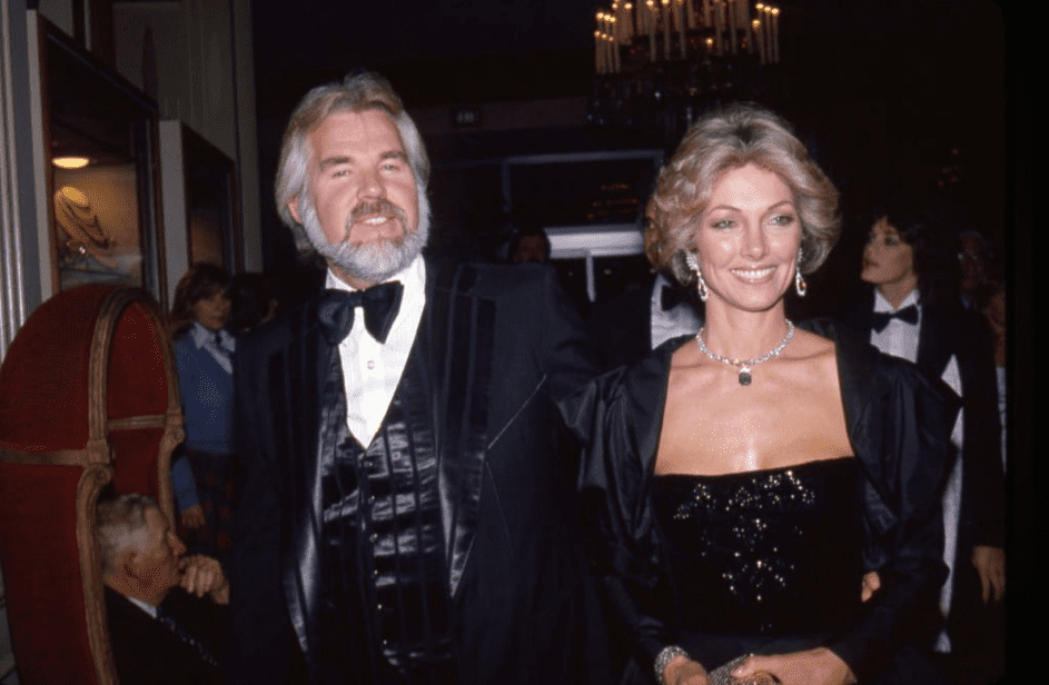 Kenny Rogers und seine Frau Marianne Gordon bei einem Event, circa 1983. | Quelle: Getty Images