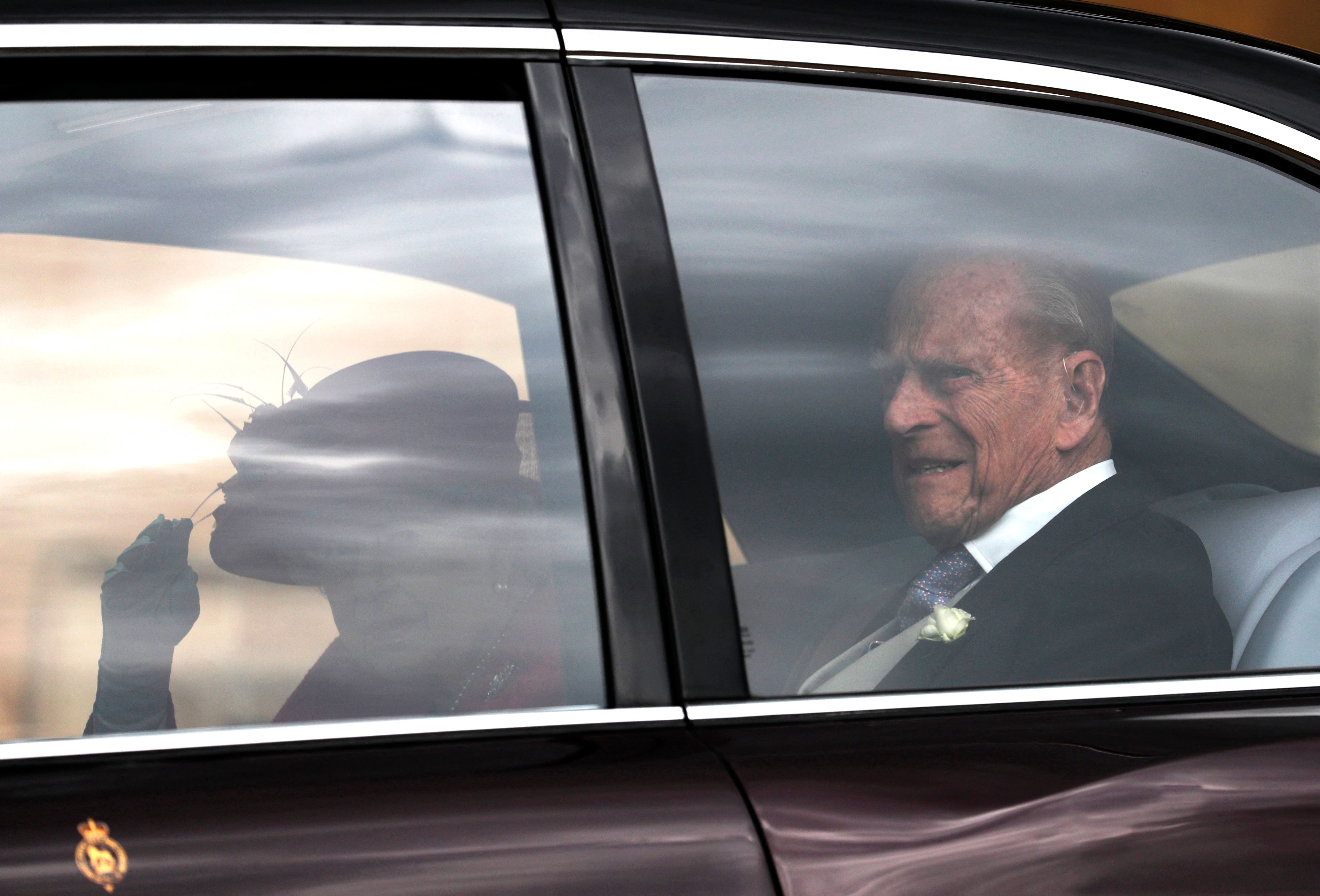 Die verstorbene Königin Elizabeth II. und Prinz Philip bei der Ankunft in der St. George's Chapel in Windsor, England am 18. Mai 2019 | Quelle: Getty Images