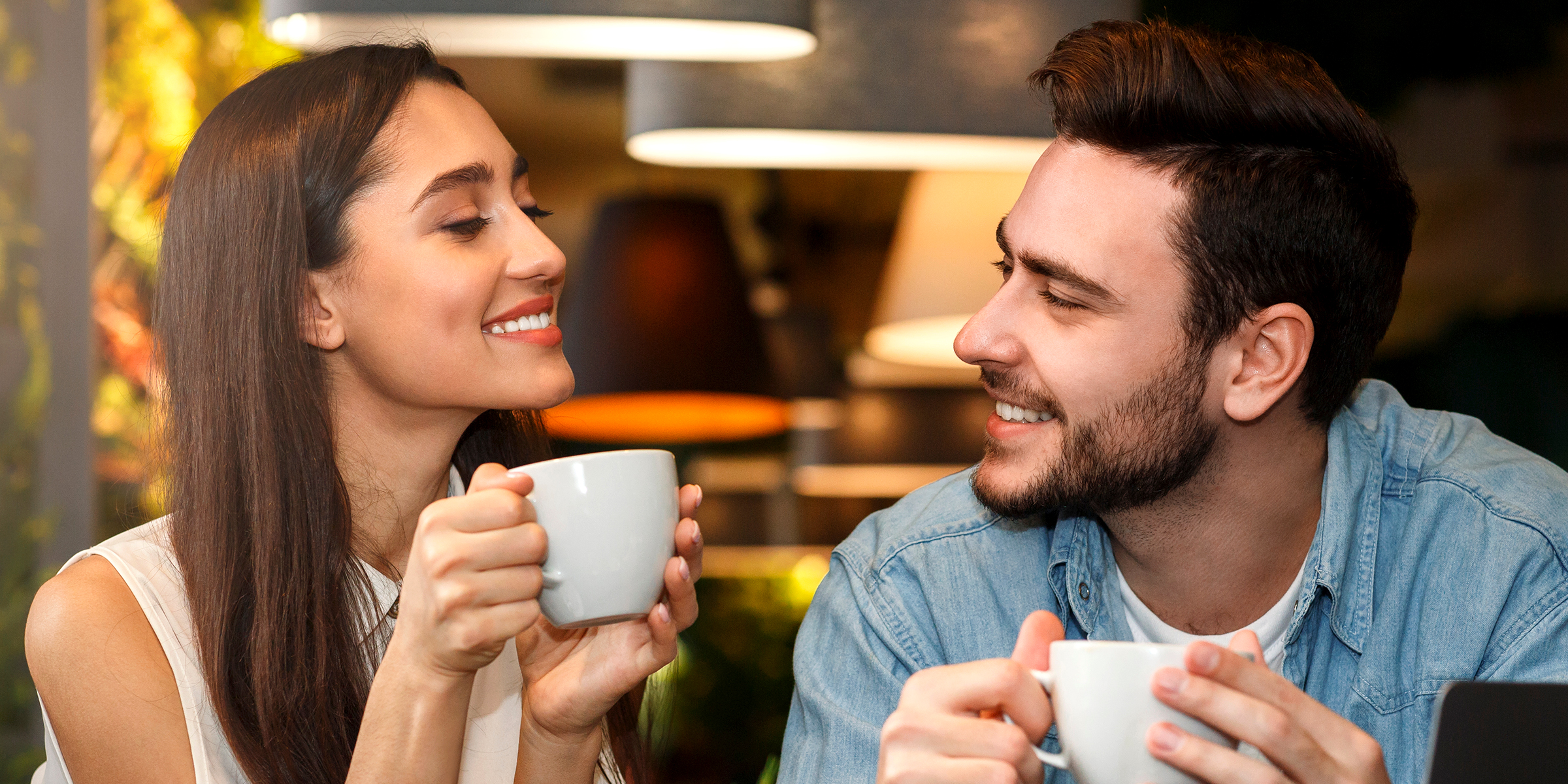 Ein Paar beim Date | Quelle: Shutterstock