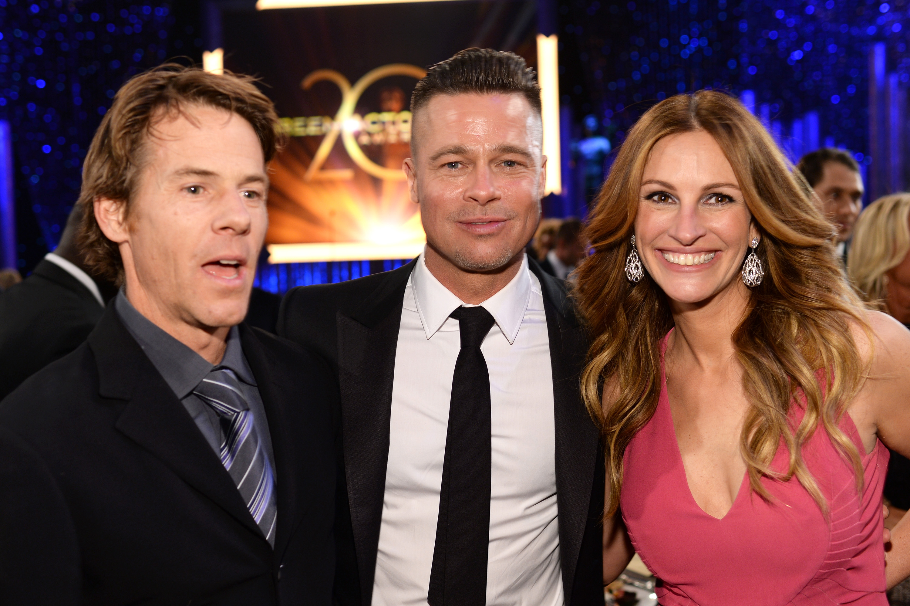 Danny Moder, Brad Pitt und Julia Roberts bei den 20th Annual Screen Actors Guild Awards am 18. Januar 2014 | Quelle: Getty Images