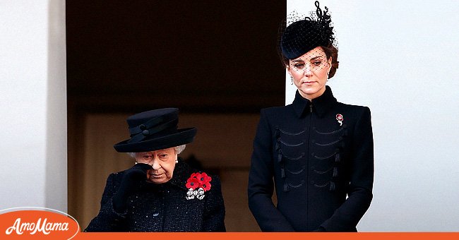 Königin Elizabeth und Herzogin Kate Middleton am 10. November 2019 in London, England | Quelle: Getty Images
