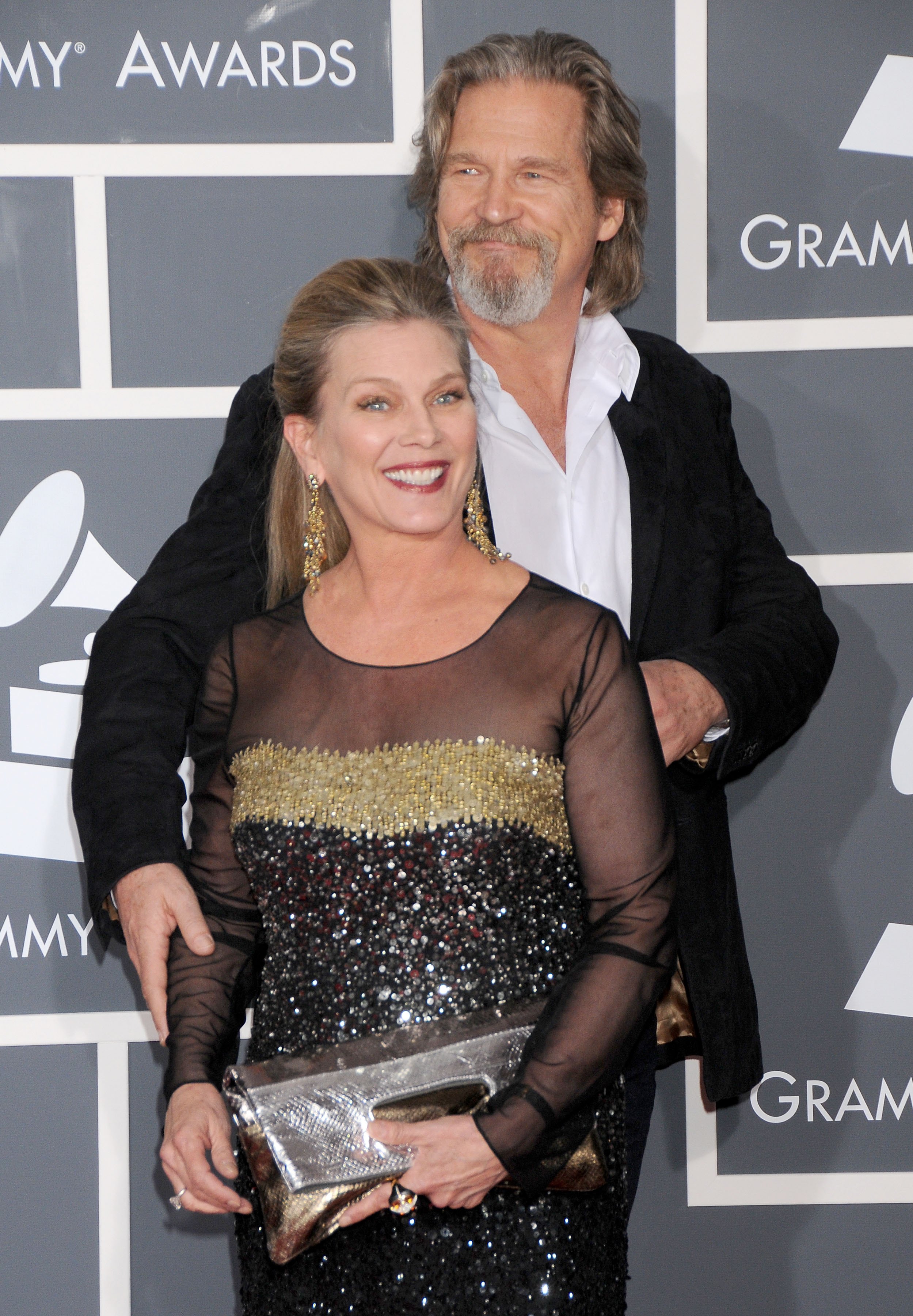 Jeff und Susan Bridges kommen am 31. Januar 2010 zu den 52. jährlichen GRAMMY Awards im Nokia Theater in Los Angeles, Kalifornien. | Quelle: Getty Images