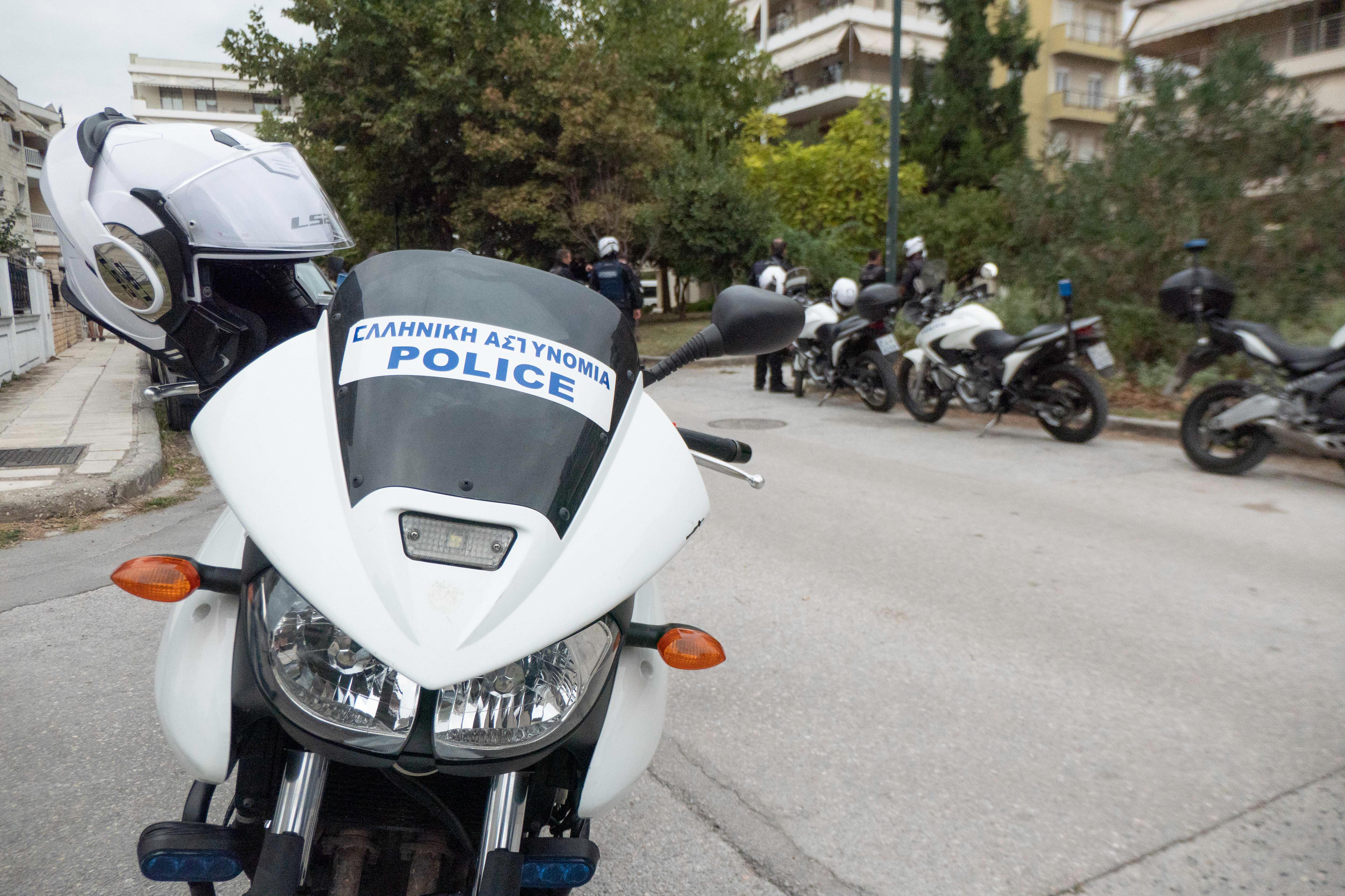Fahrzeuge der griechischen Polizei | Quelle: Getty Images