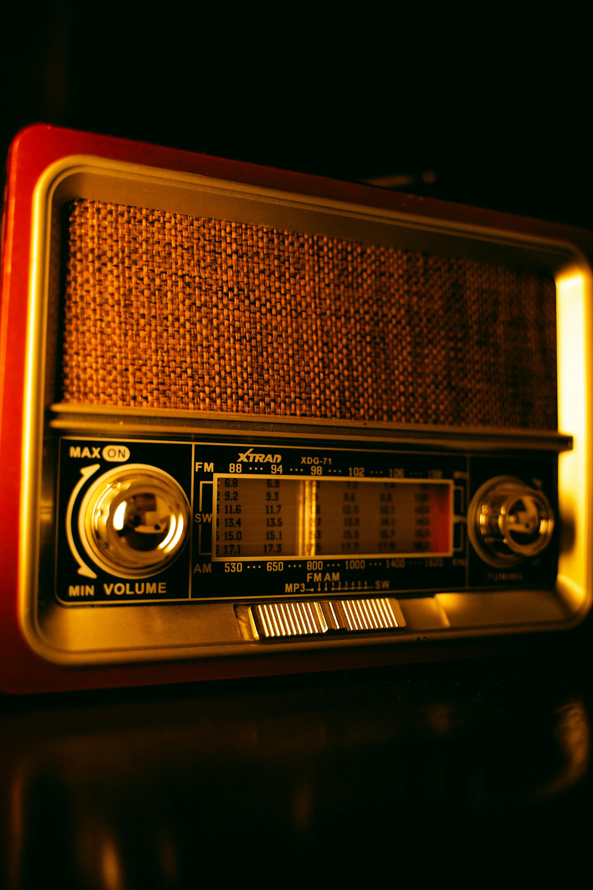 Nahaufnahme eines Radiogeräts | Quelle: Pexels