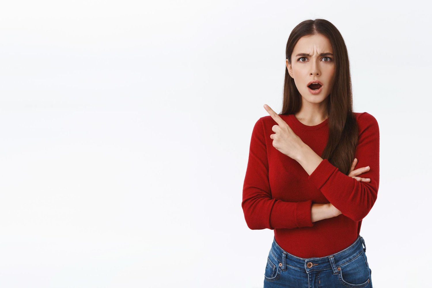Eine wütende Frau, die sich streitet | Quelle: Freepik