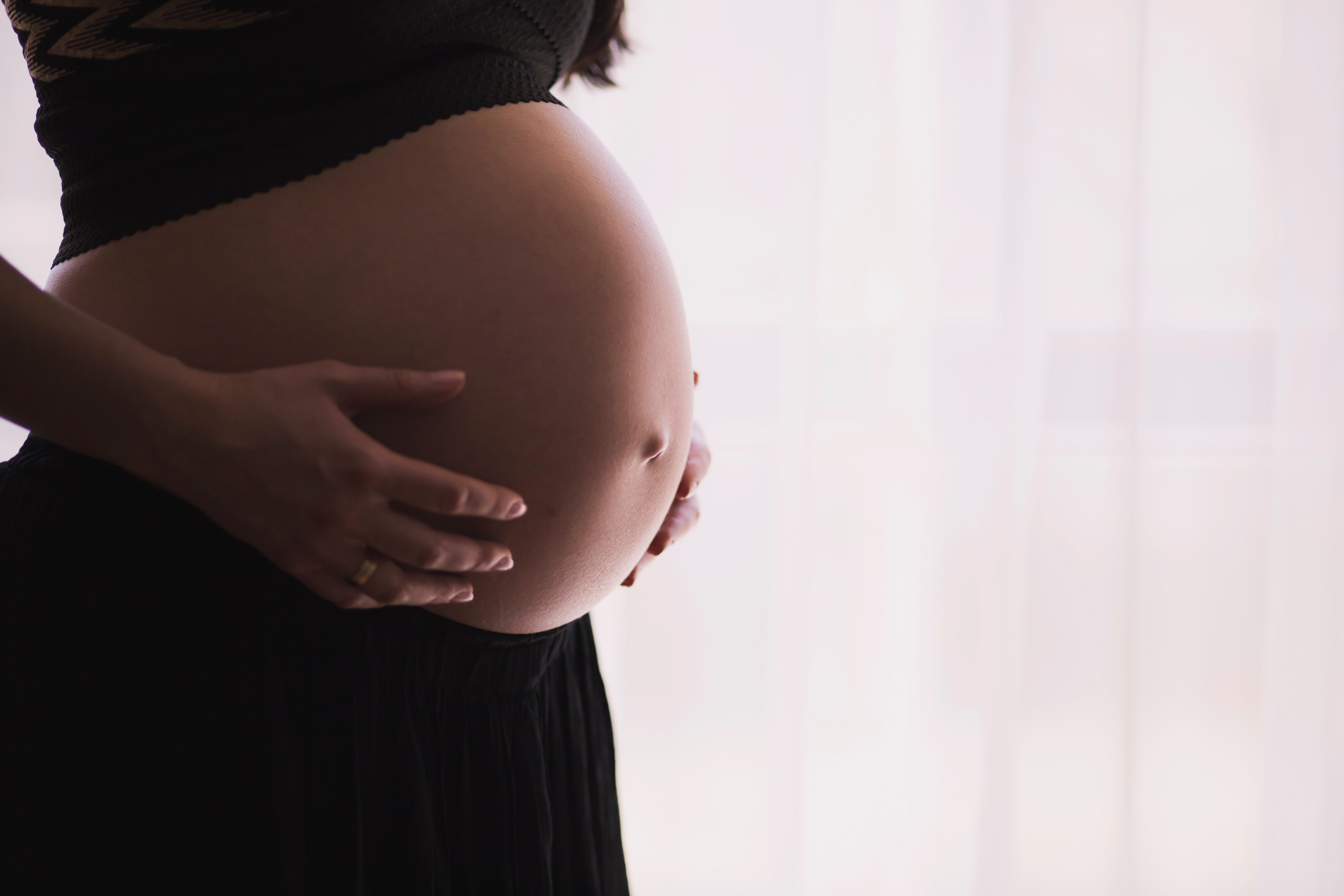 In der 28 Schwangerschaftswoche traten die Wehen bei Allison ein. | Quelle: Pexels