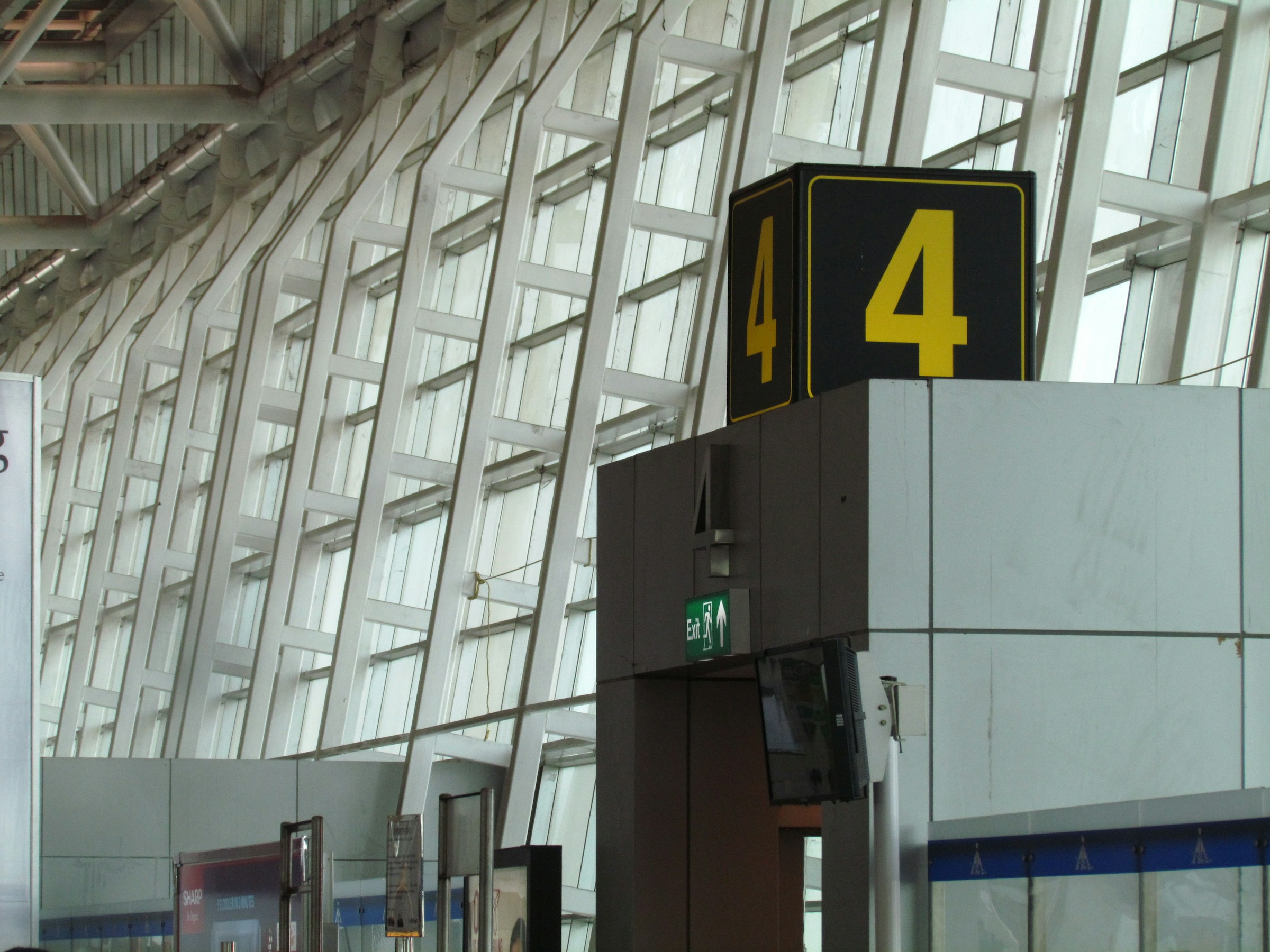 Ein Boarding Gate | Quelle: Unsplash