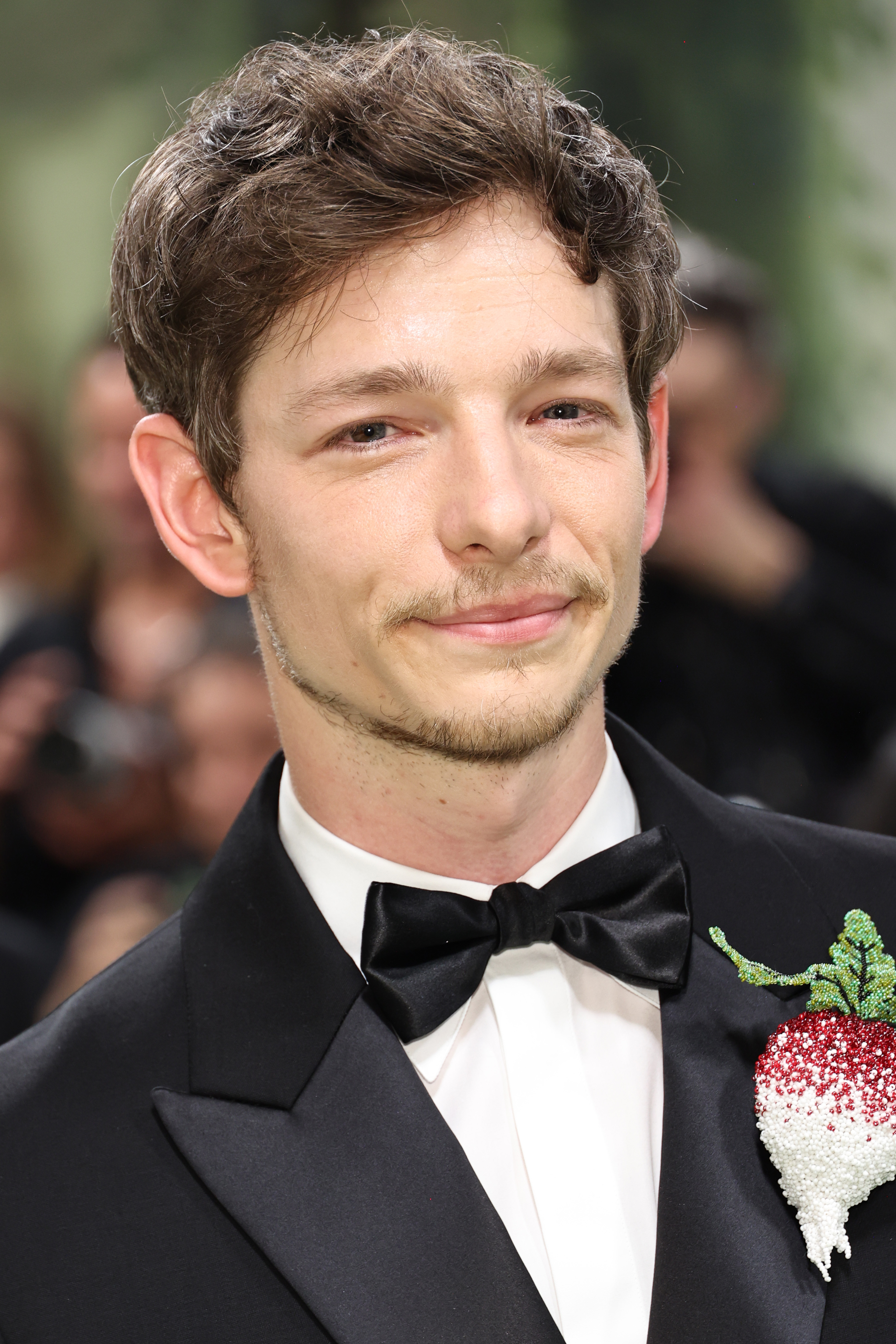 Mike Faist nimmt an der Met Gala 2024 teil, bei der "Sleeping Beauties: Reawakening Fashion" gefeiert wird am 6. Mai 2024 in New York City. | Quelle: Getty Images