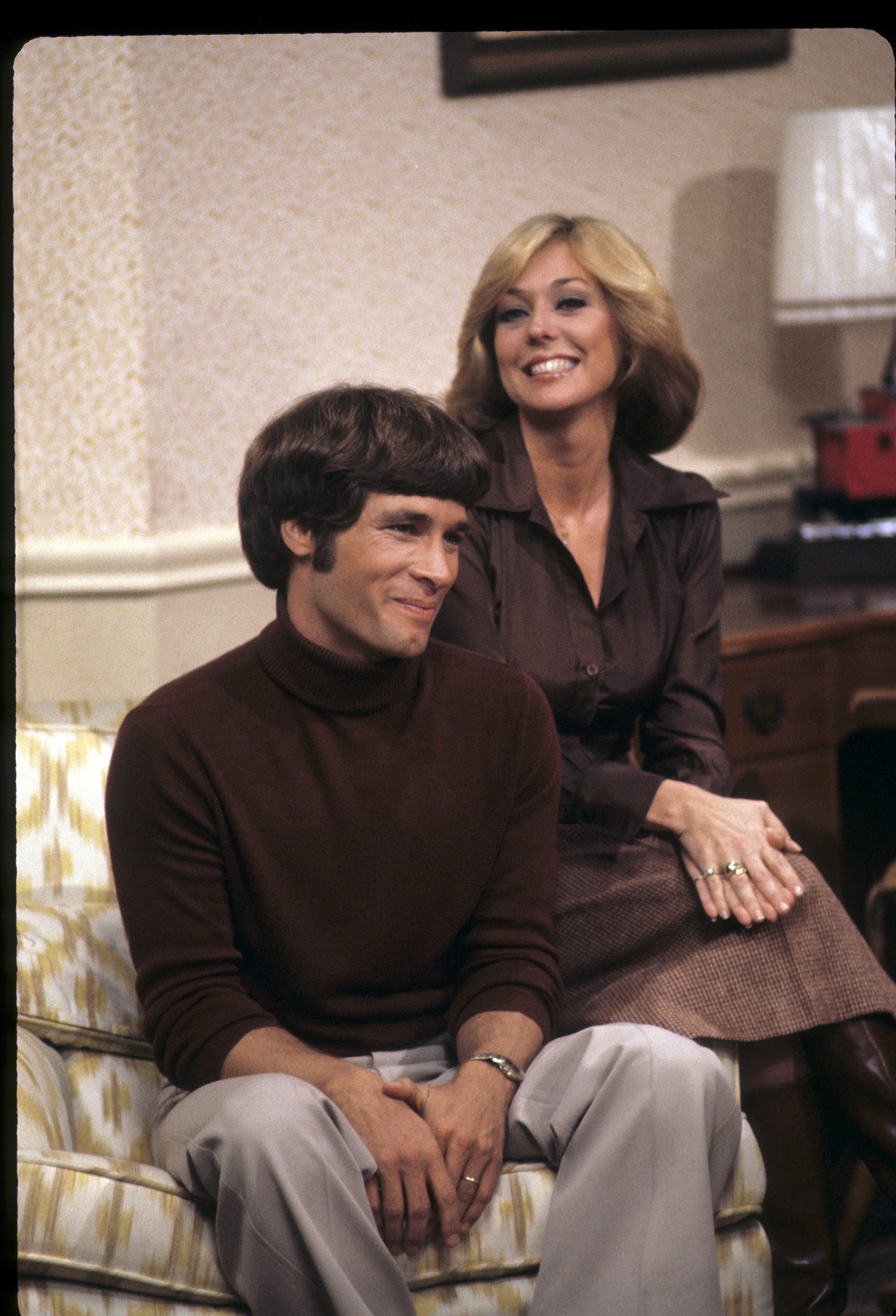 Don Grady am Set von "Meine drei Söhne", 1977 | Quelle: Getty Images