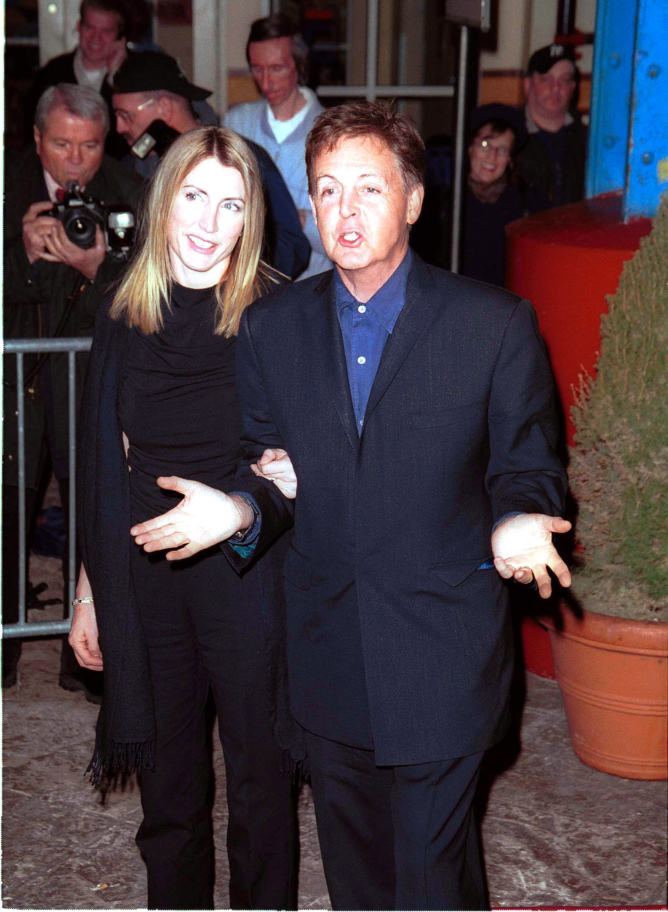 Paul McCartney und Heather Mills bei den 5th Annual Media Spotlight Awards am 28. Januar 2002 in New York City | Quelle: Getty Images