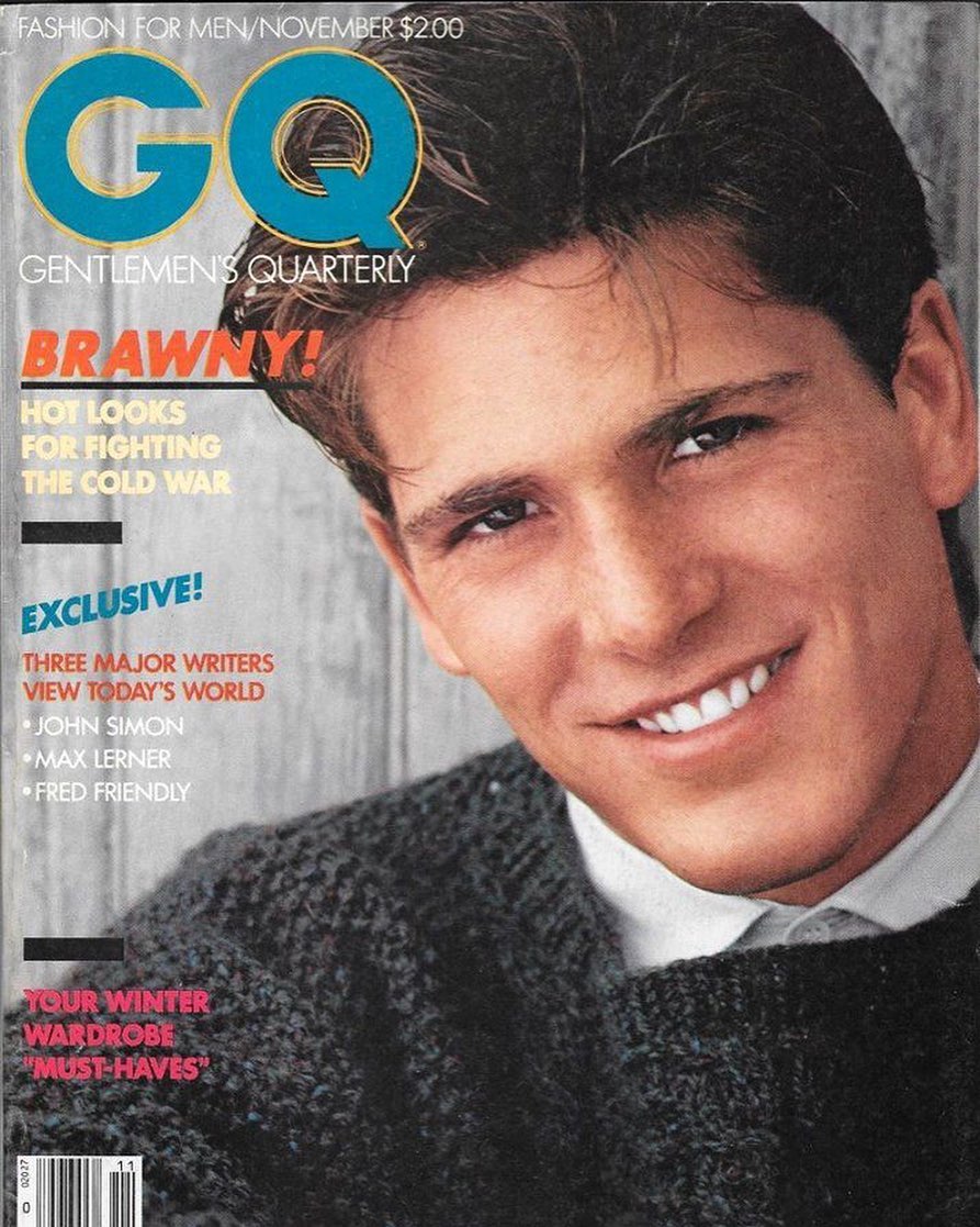 Michael Schoeffling hat nicht nur als Hollywood-Schauspieler der 80er-Jahre die Herzen zum Schmelzen gebracht, sondern auch für die GQ gemodelt – genau das Magazin, das 2002 nach ihm suchte, nachdem er sich aus dem Geschäft zurückgezogen hatte. | Quelle: Instagram/scarloz