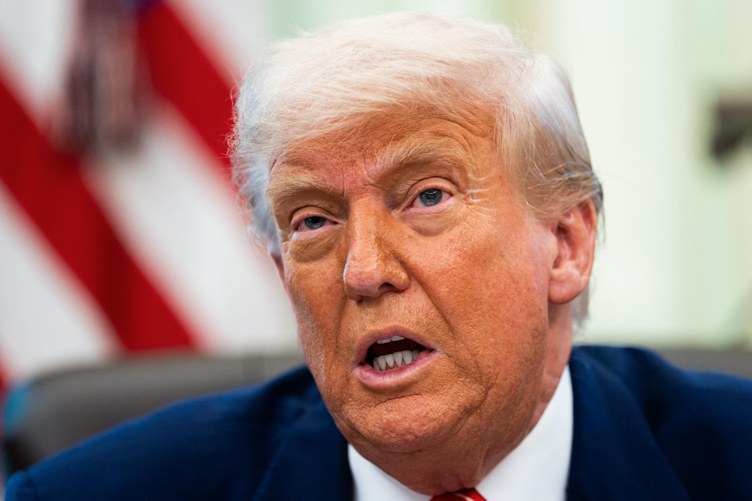 Donald Trump spricht während einer Pressekonferenz im Oval Office des Weißen Hauses am 30. Mai 2025 in Washington, D.C. | Quelle: Getty Images