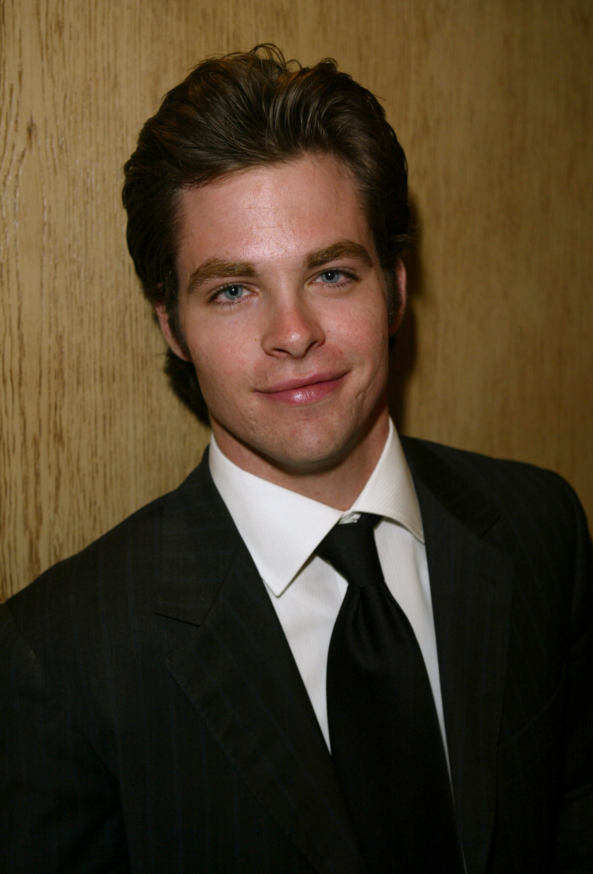 Chris Pine bei den 54th Annual Ace Eddie Awards am 15. Februar 2004 in Beverly Hills, Kalifornien. | Quelle: Getty Images