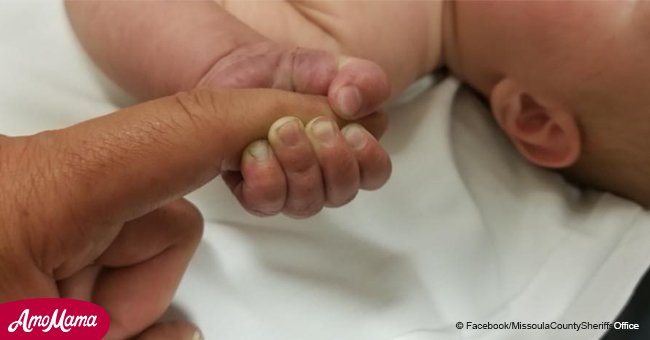 Ausgesetztes Baby sei zu “schwer” zum Tragen gewesen, sagte der Vater 
