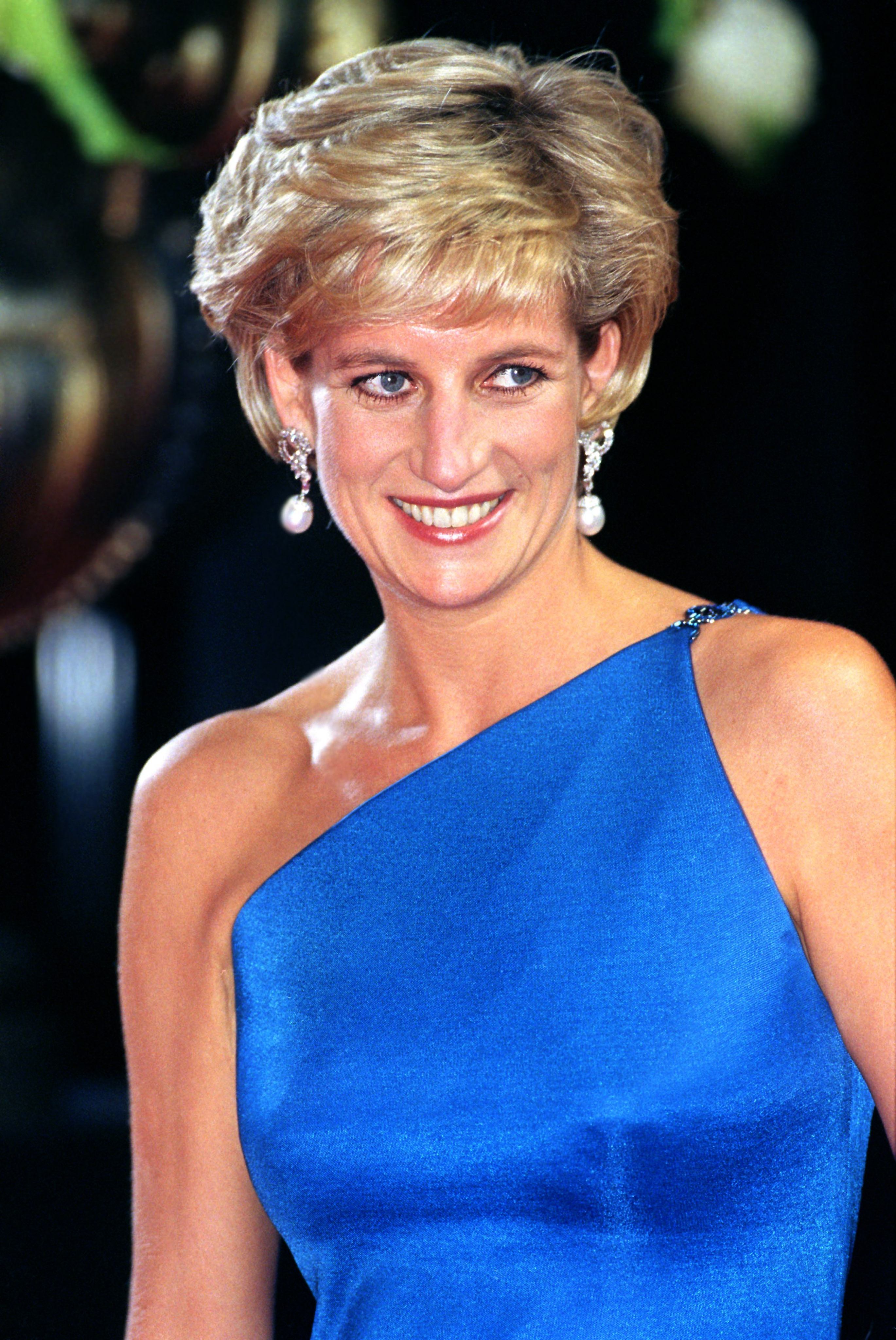 Diana, Prinzessin von Wales, beim Dinner Dance des Victor Chang Research Institute während ihres Besuchs in Sydney, Australien am 31. Oktober 1996 | Quelle: Getty Images