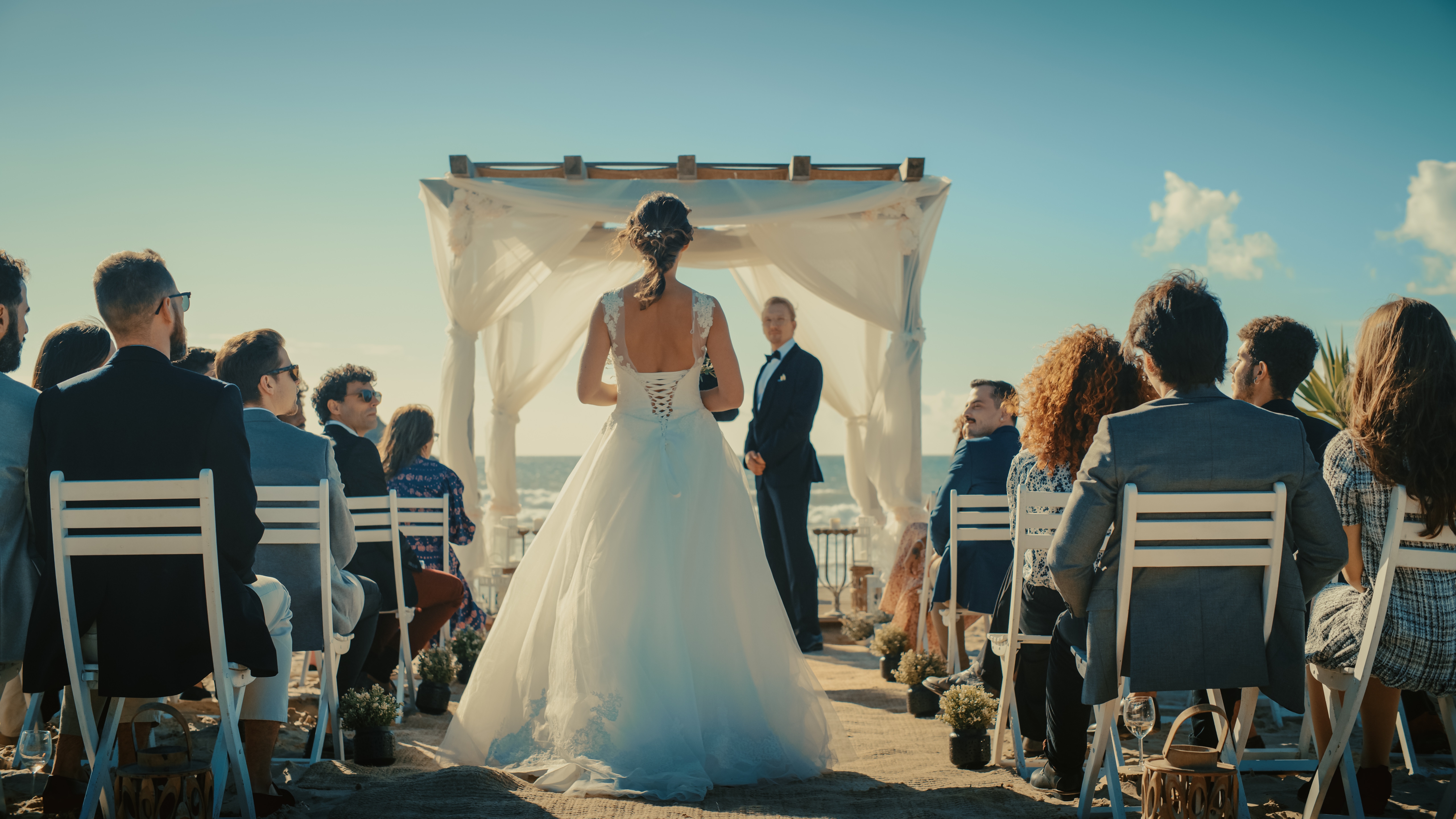 Die Braut schreitet zum Altar | Quelle: Shutterstock
