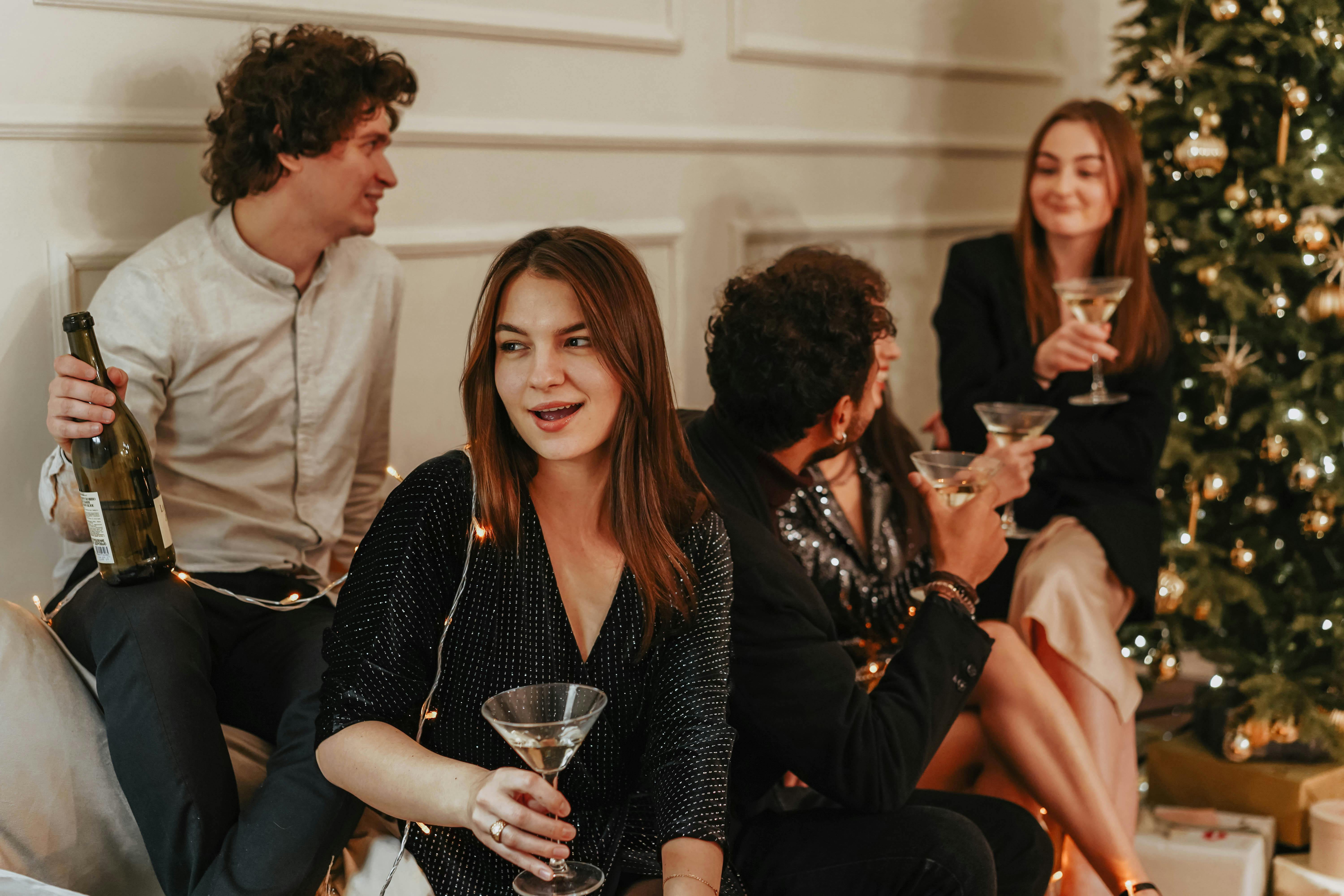 Gäste auf einer Party | Quelle: Pexels
