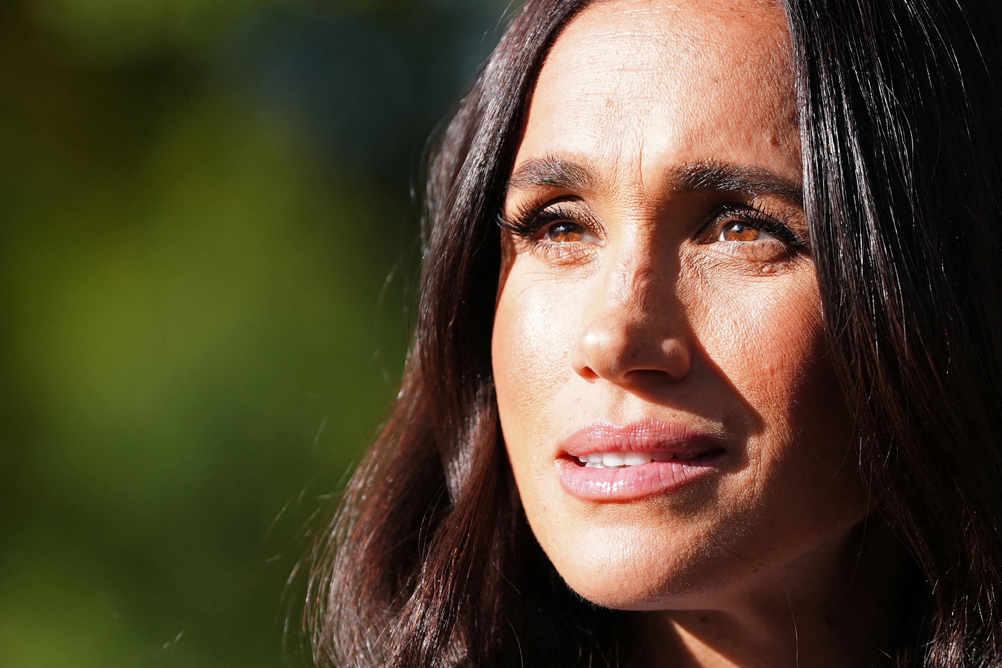 Meghan hat über den schmerzhaften Vertrauensverlust innerhalb ihrer Familie und die jahrelangen Fragen rund um ihre Entfremdung von ihrem Vater gesprochen. Im Oktober 2026 gab sie bekannt, dass sie schon Jahre zuvor von schwerwiegenden Vorwürfen erfahren hatte, und brachte damit einen bisher privaten Teil ihrer Familiengeschichte ans Licht. | Quelle: Getty Images