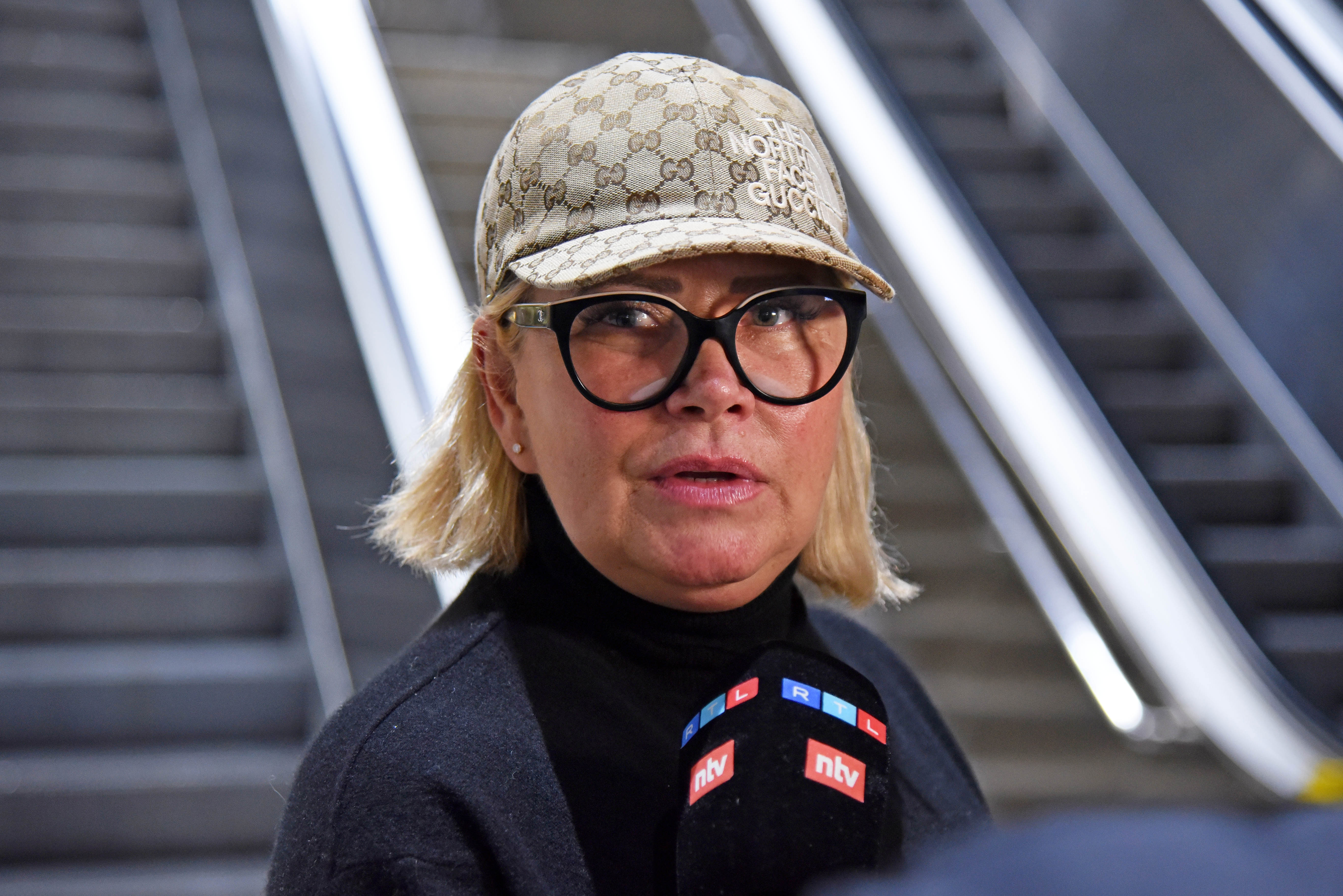 Claudia Effenberg während eines Interviews am 01. Januar 2023 | Quelle: Getty Images