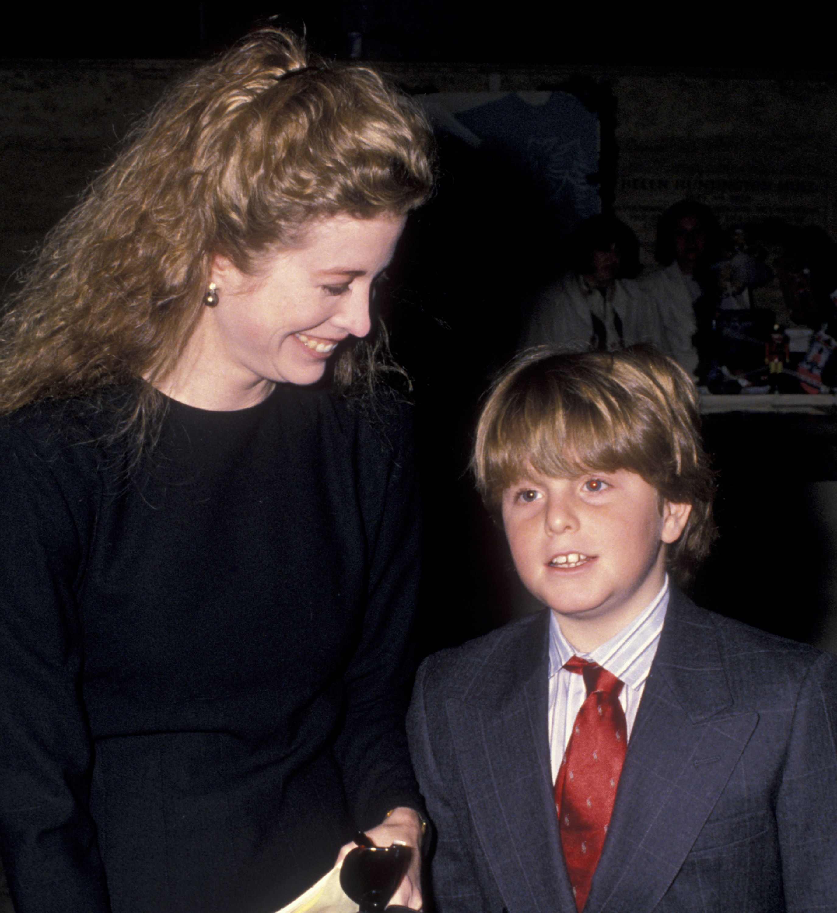 Diandra und Cameron Douglas besuchen die Aufführung des Nussknackers am 10. Dezember 1988 in New York City. | Quelle: Getty Images