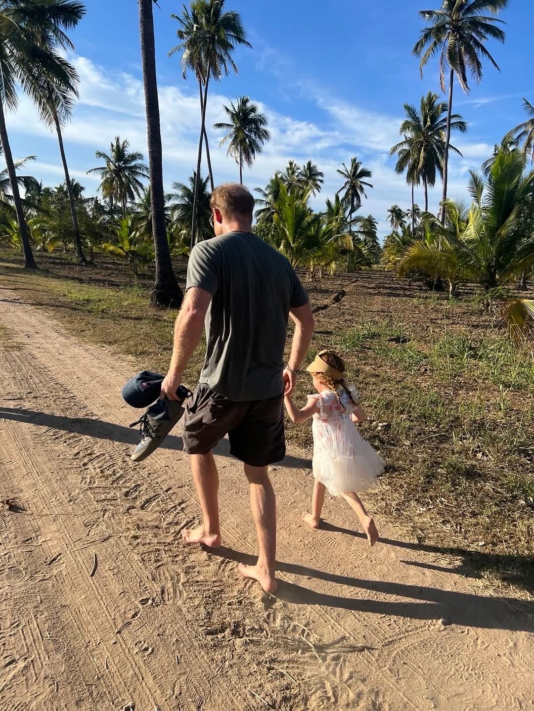 Prinz Harry und Prinzessin Lilibet aus einem Beitrag vom 4. Juni 2025. | Quelle: Instagram/meghan